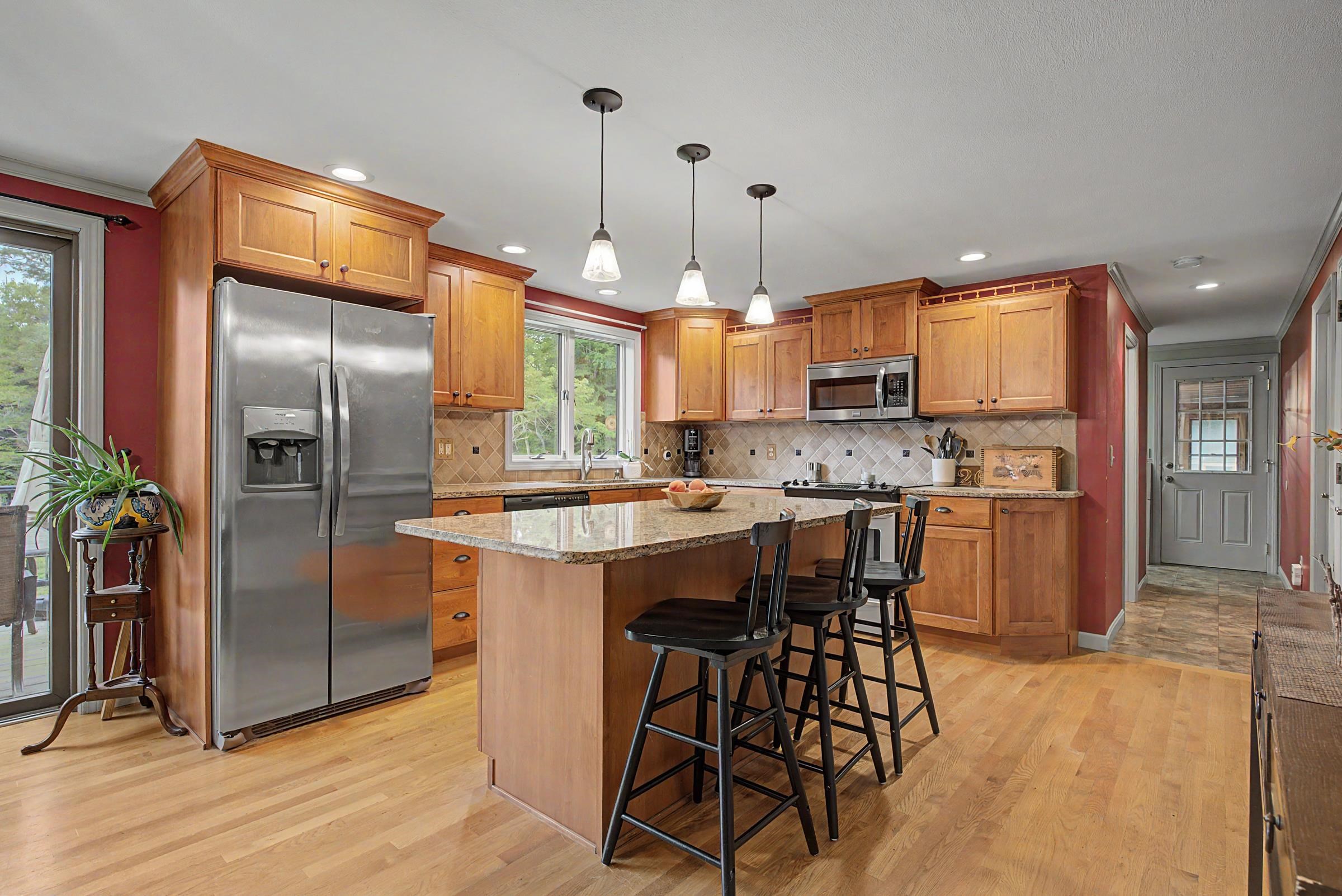 main property photo 30