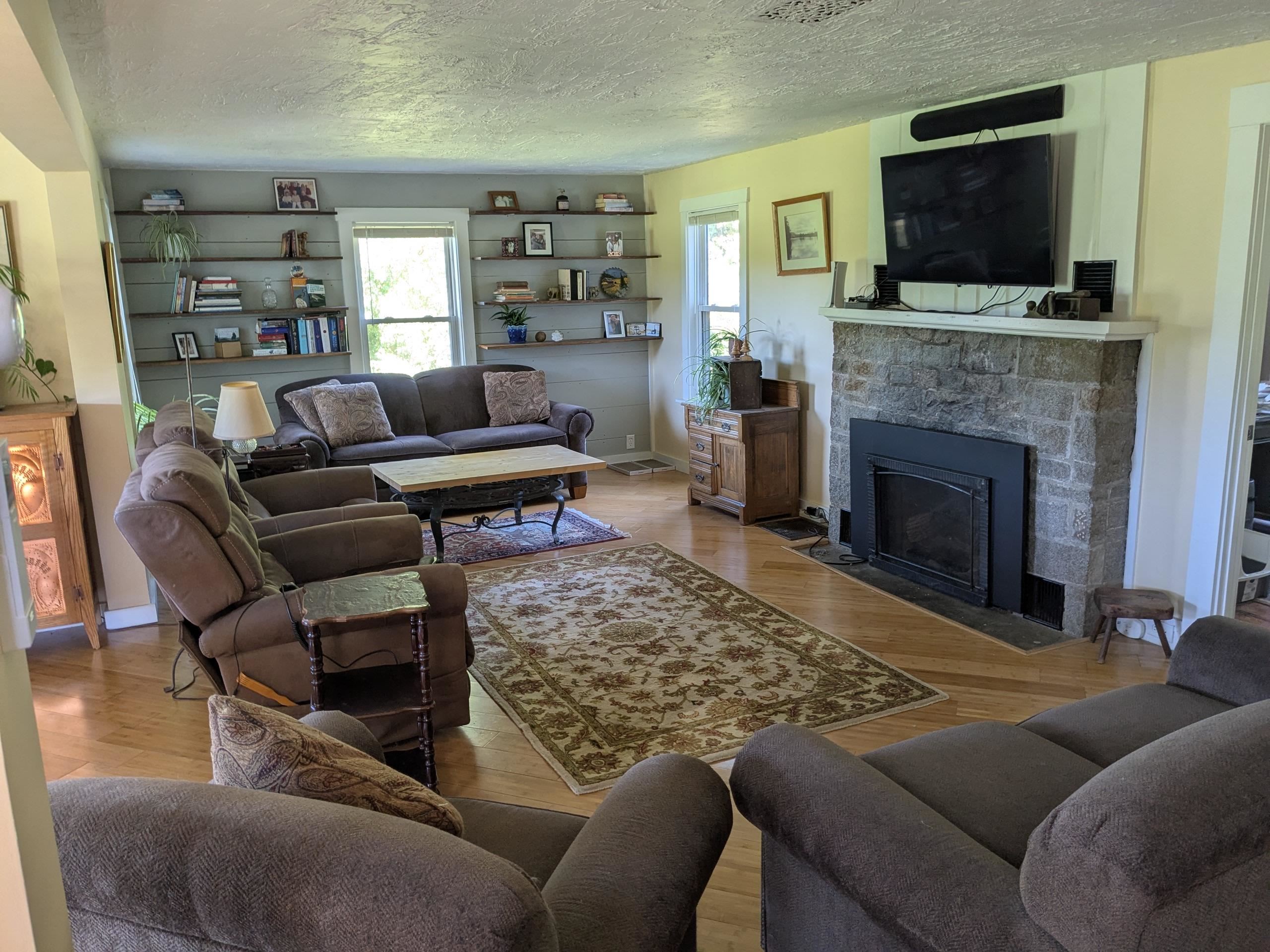 main property photo 7