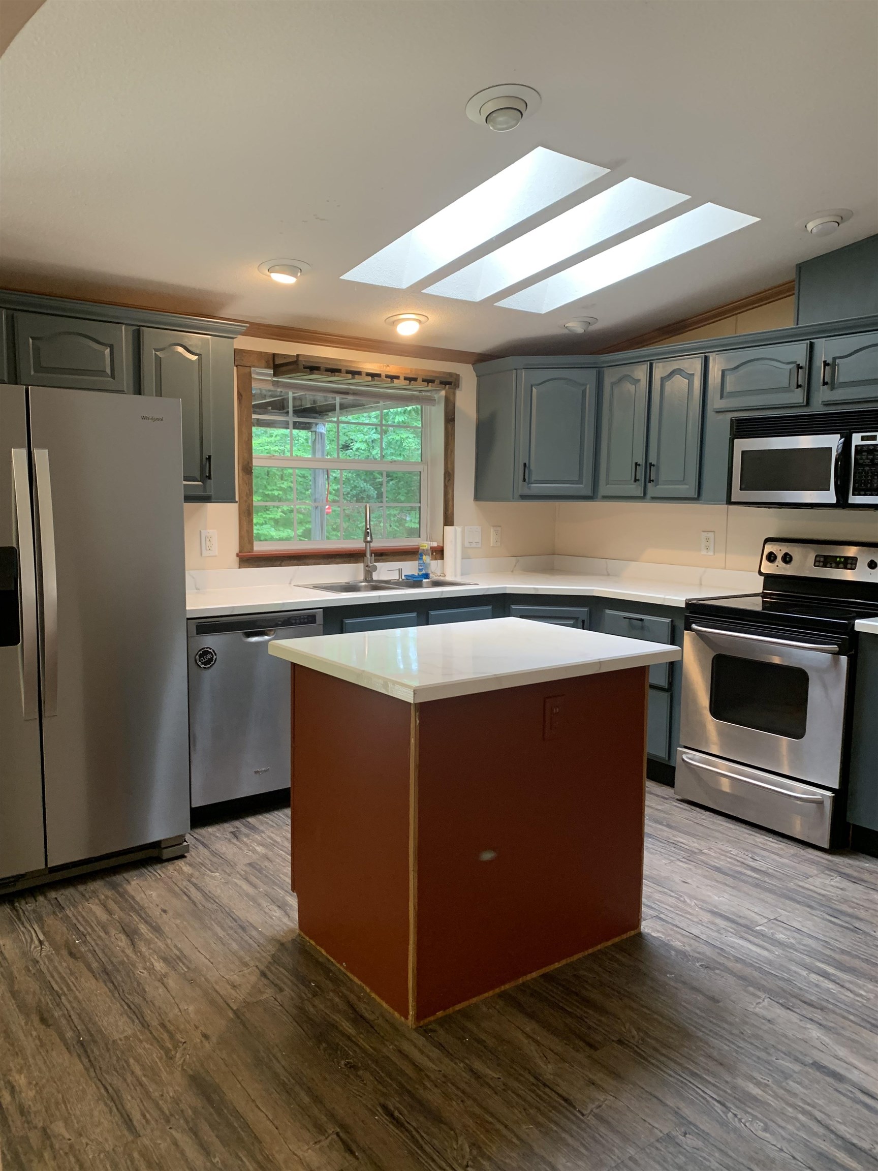 main property photo 19