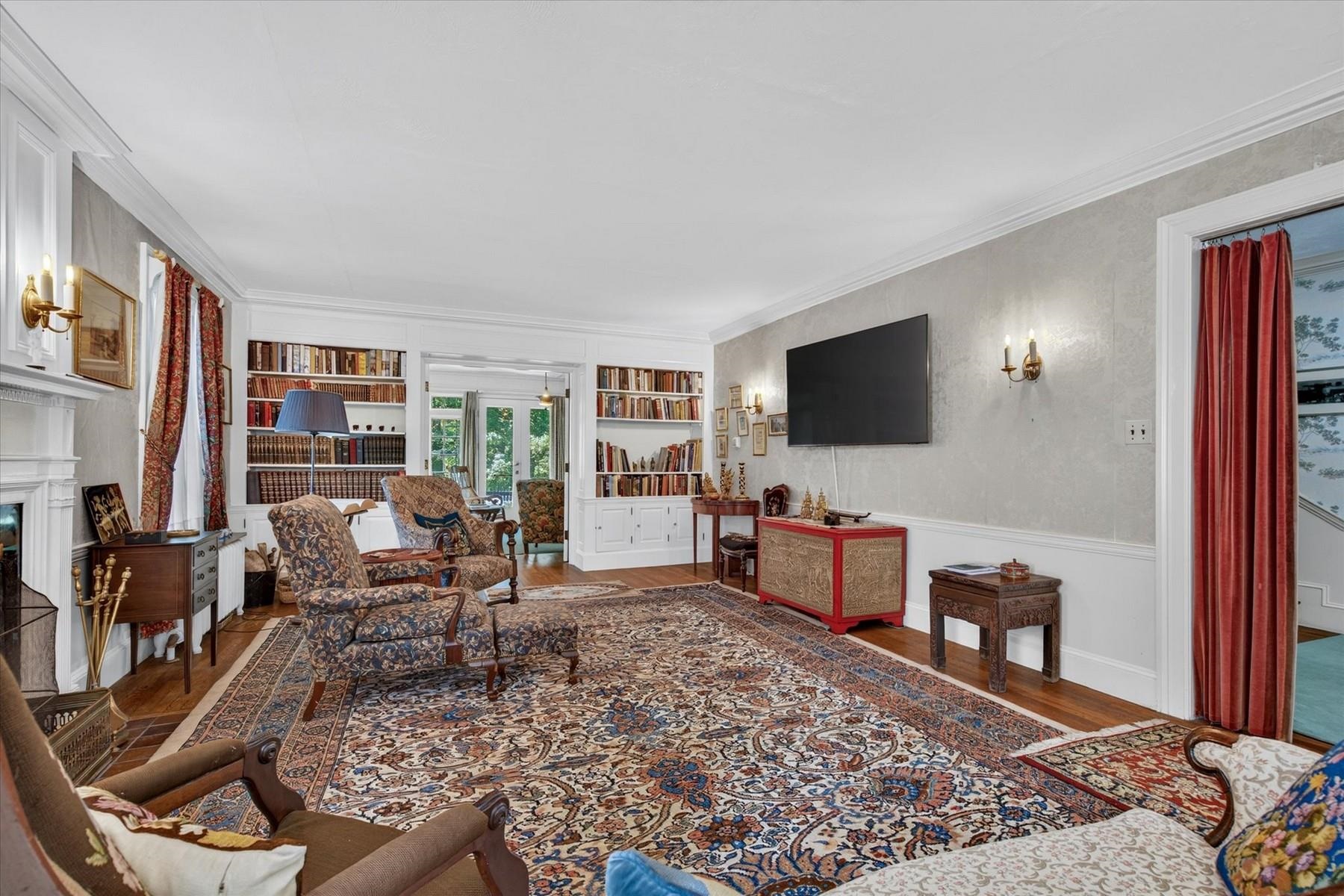 main property photo 9