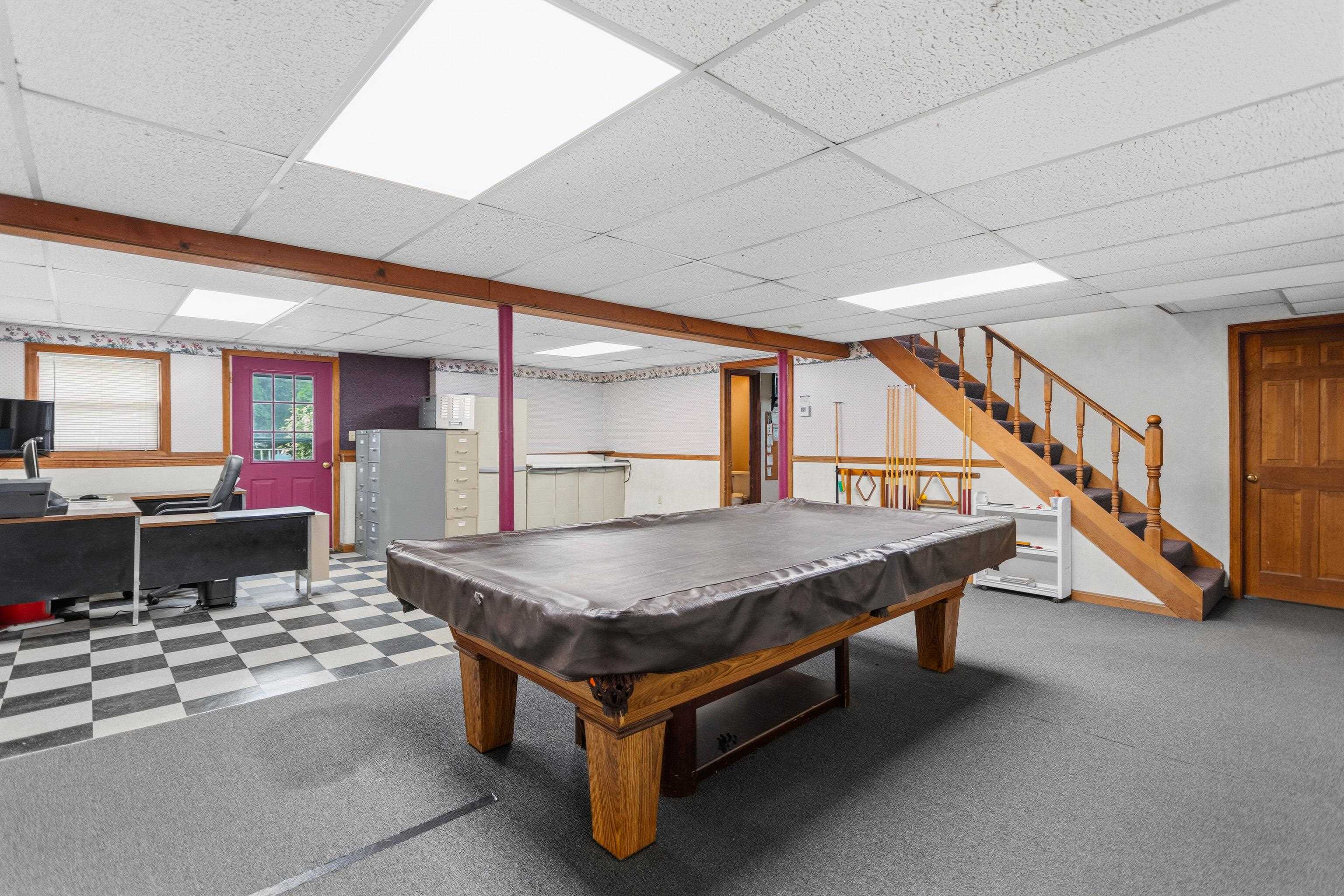 main property photo 40