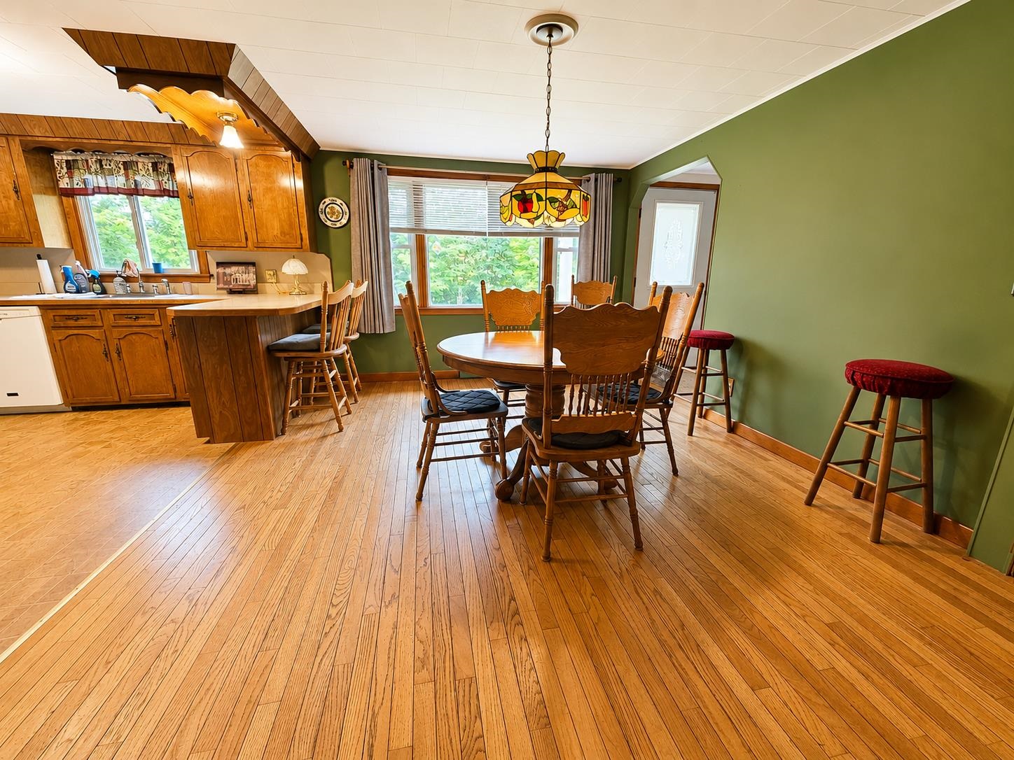 main property photo 11
