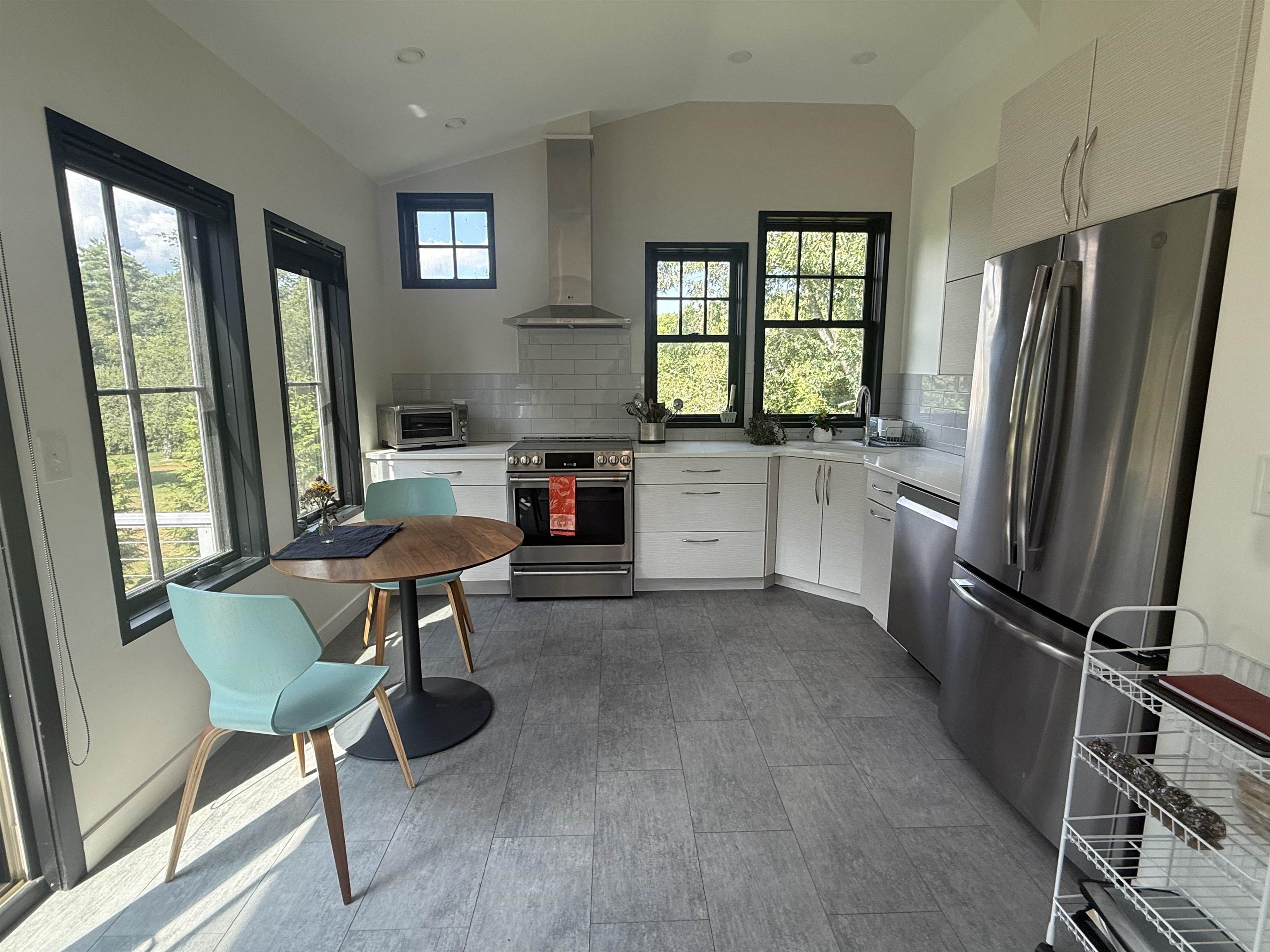 property viewer photo 7