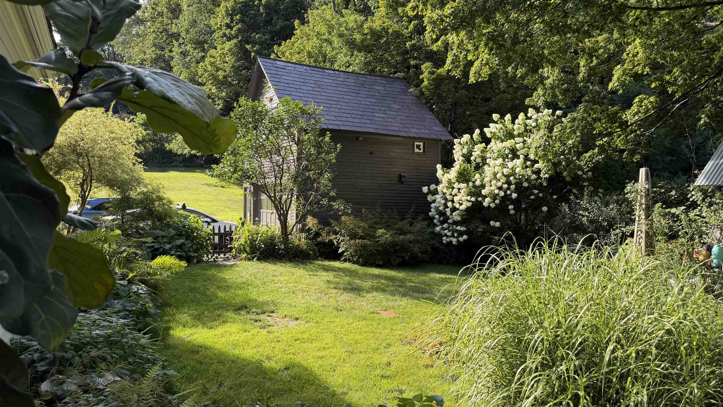 main property photo 40