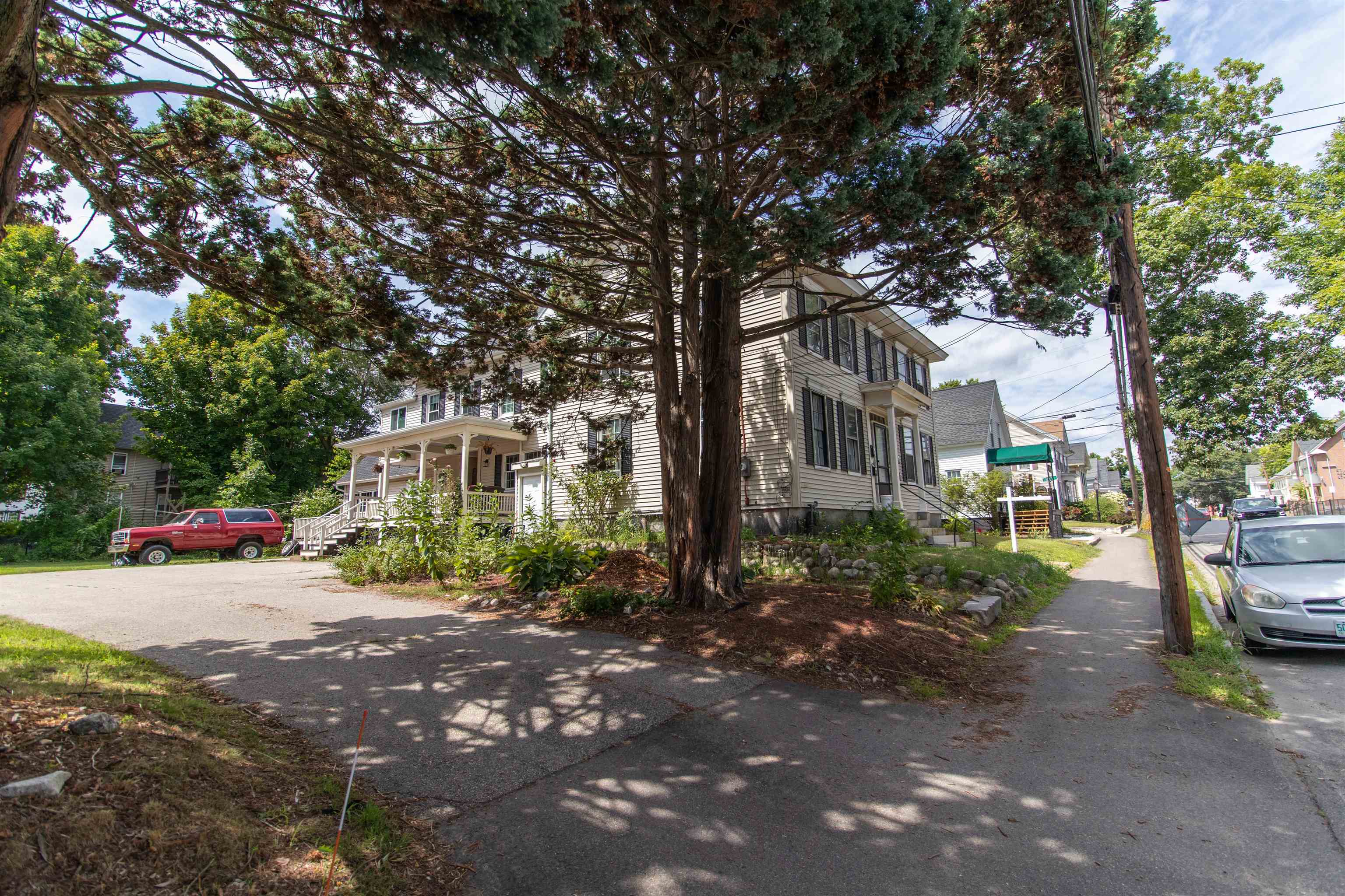 main property photo 45