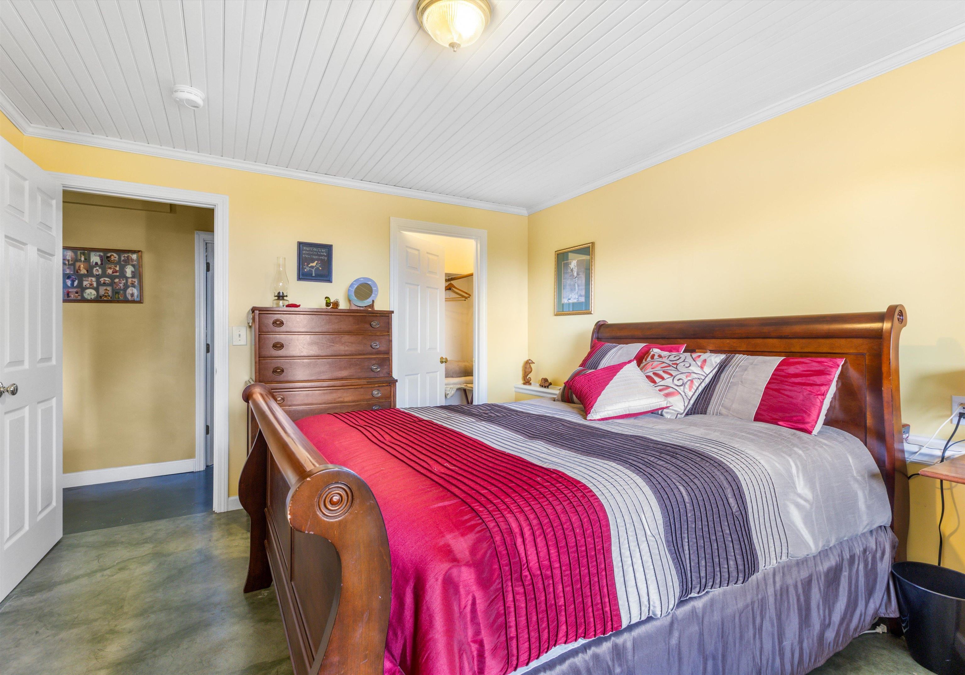 main property photo 50