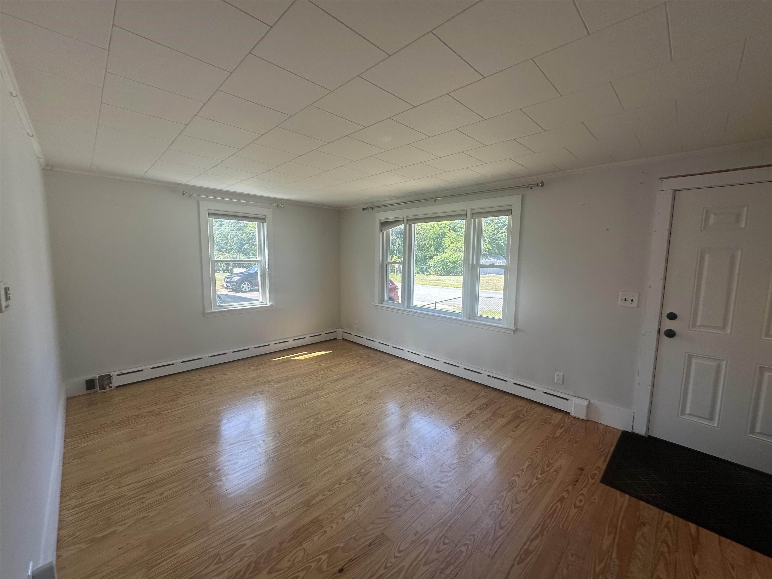property viewer photo 3