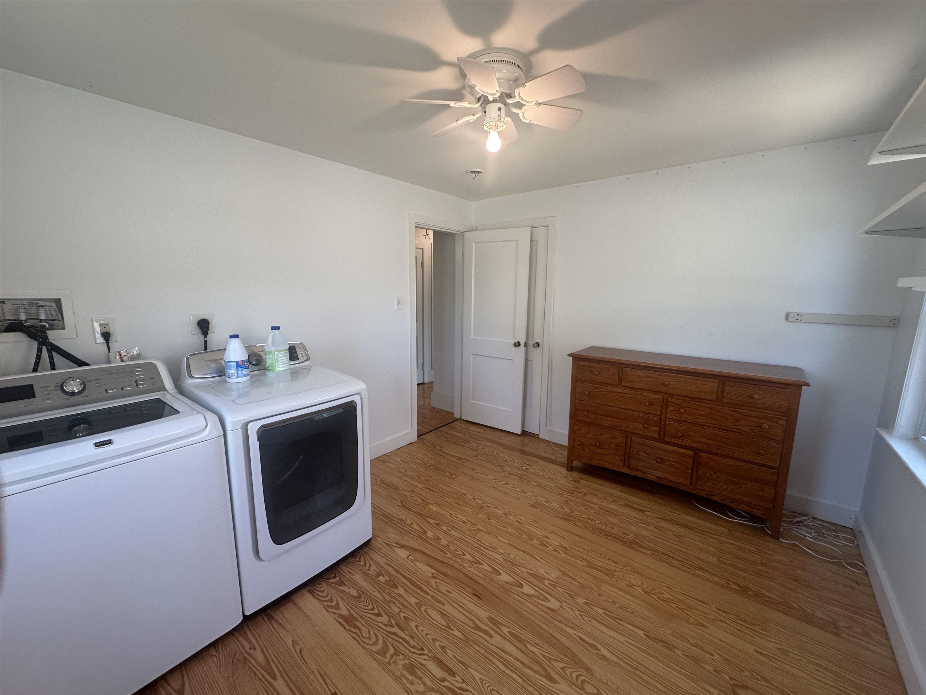 property viewer photo 8