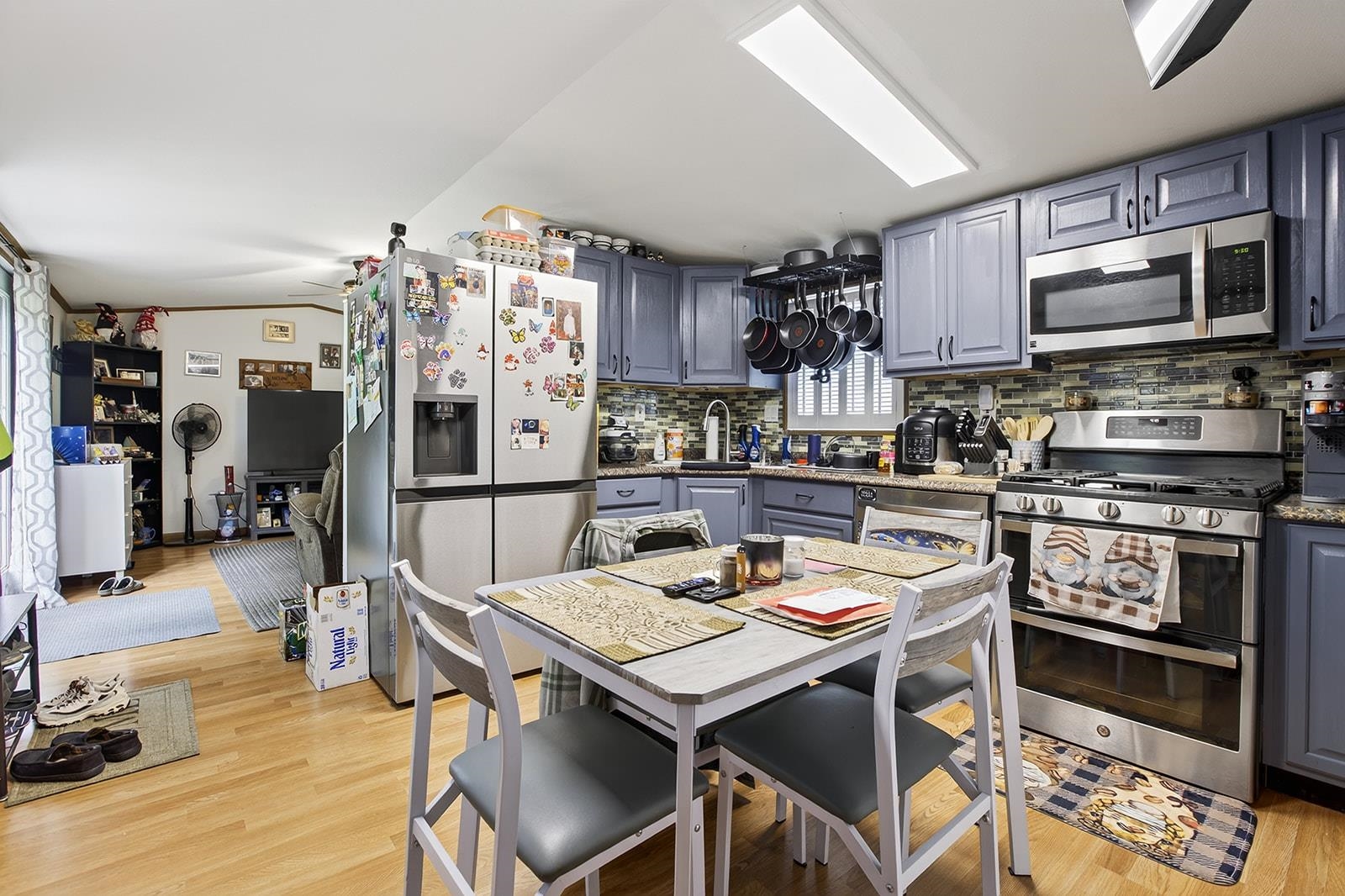main property photo 14