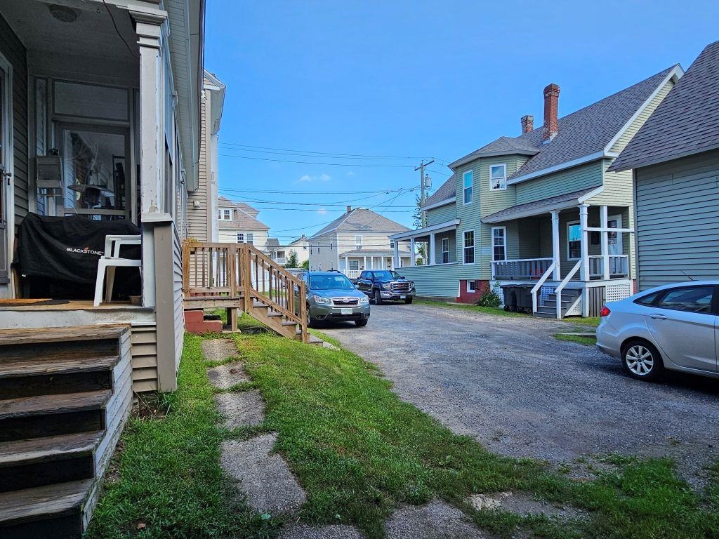 main property photo 9