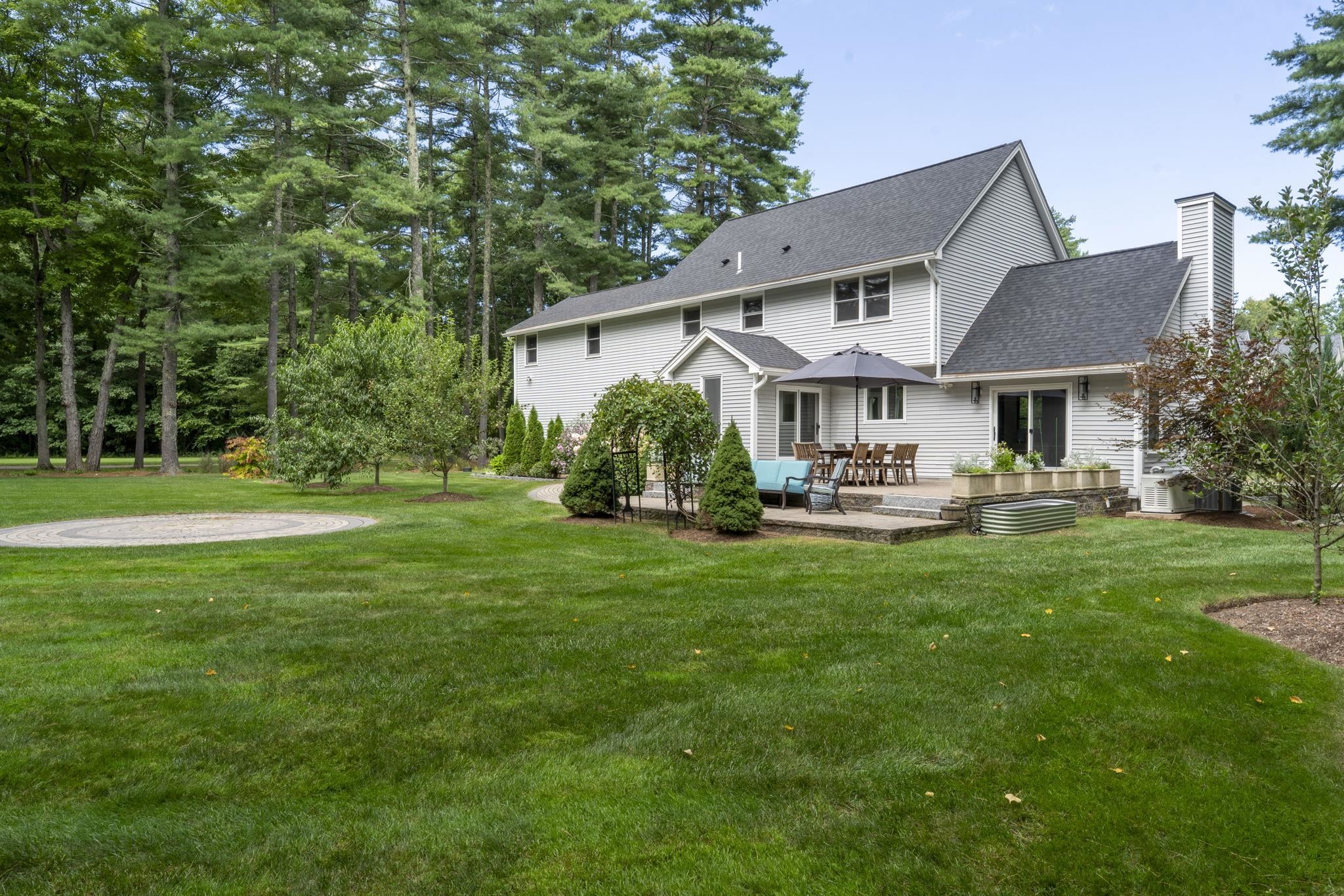 main property photo 4