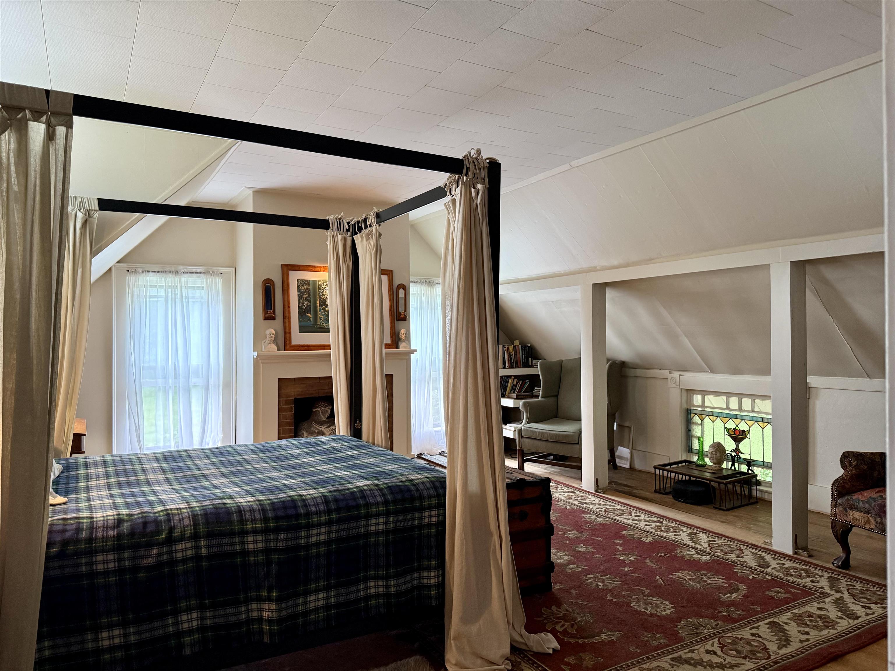 main property photo 37