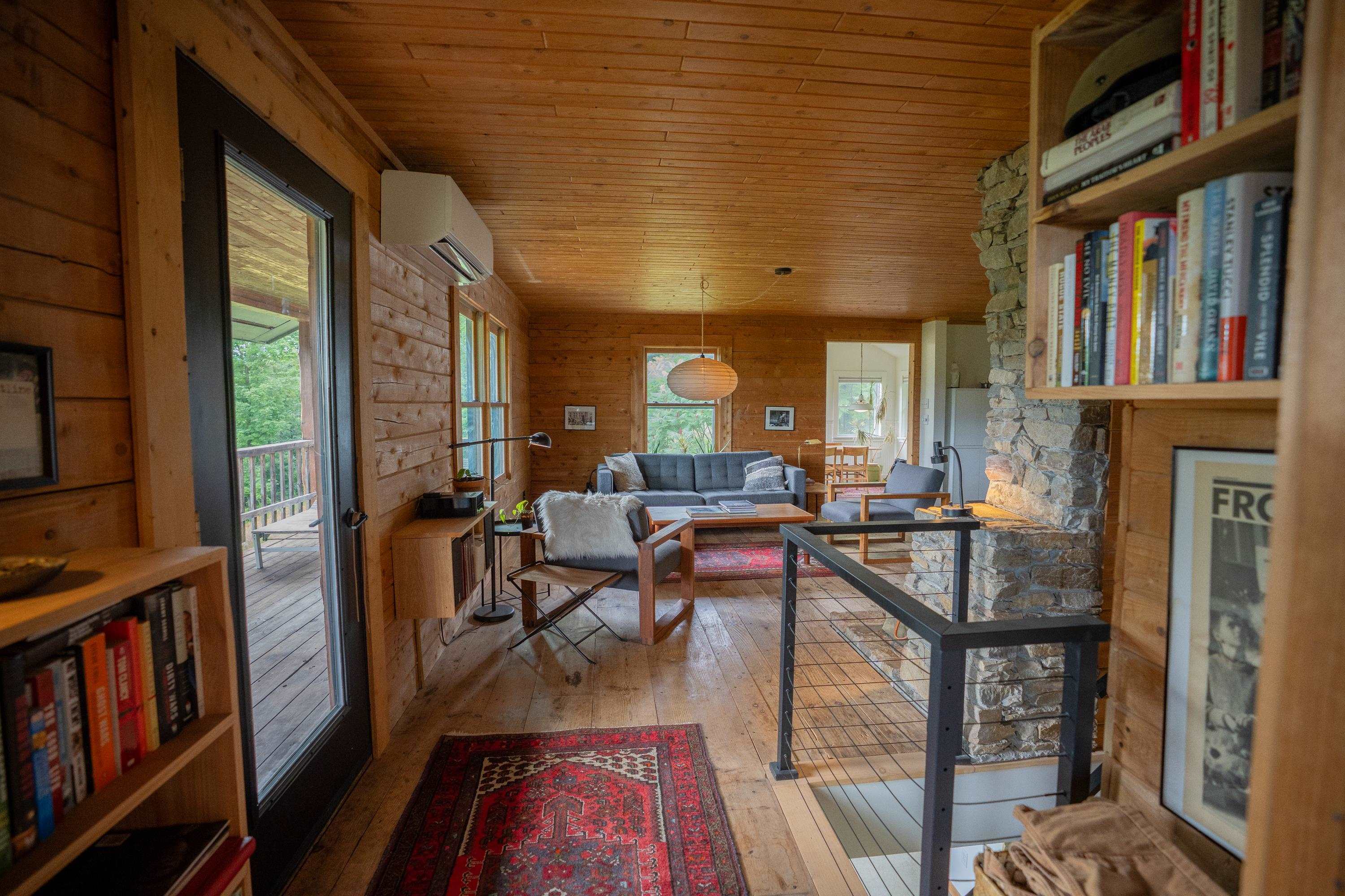 main property photo 14