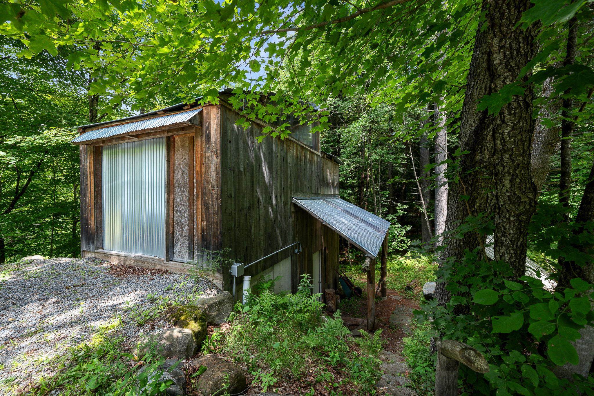 main property photo 35
