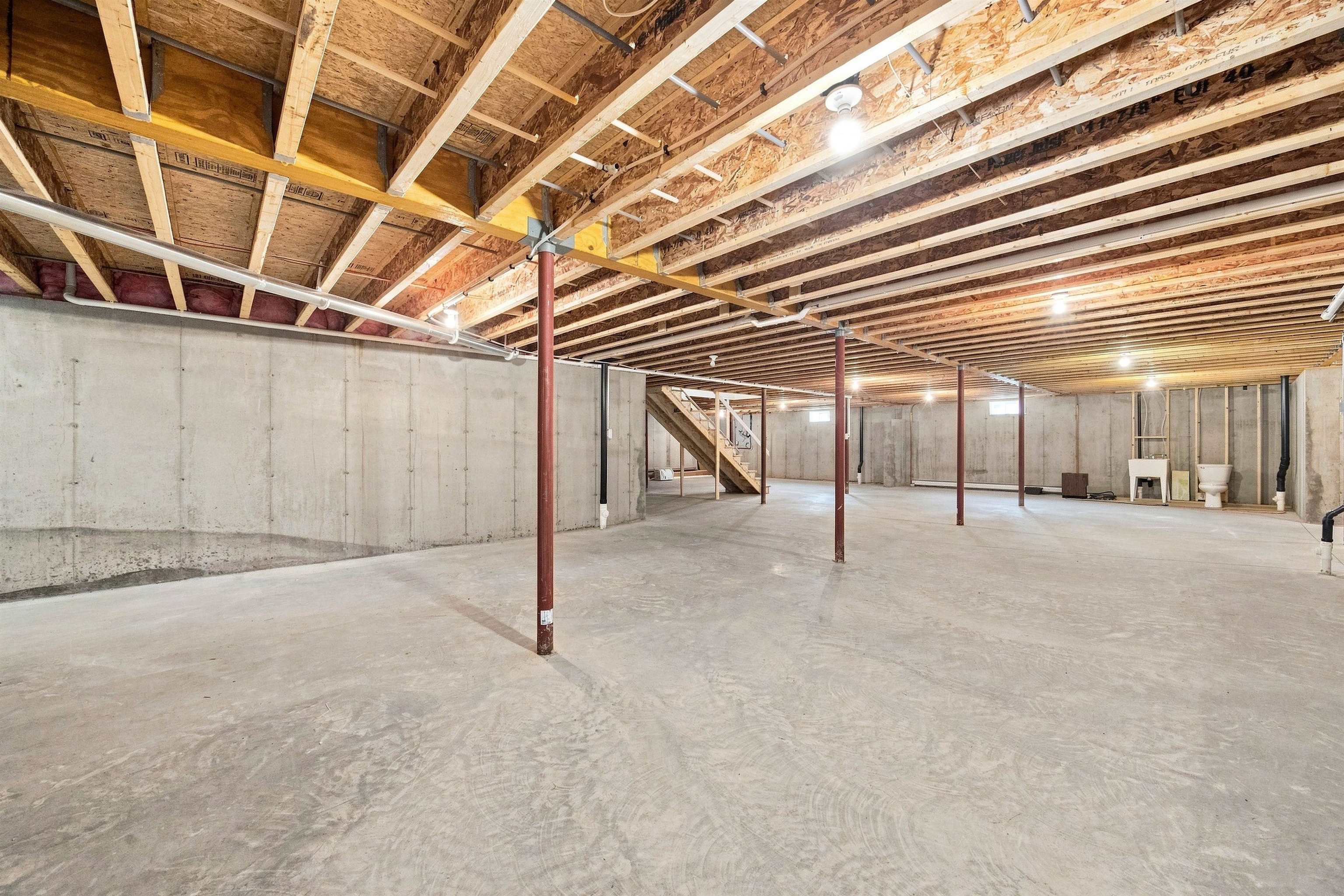main property photo 48
