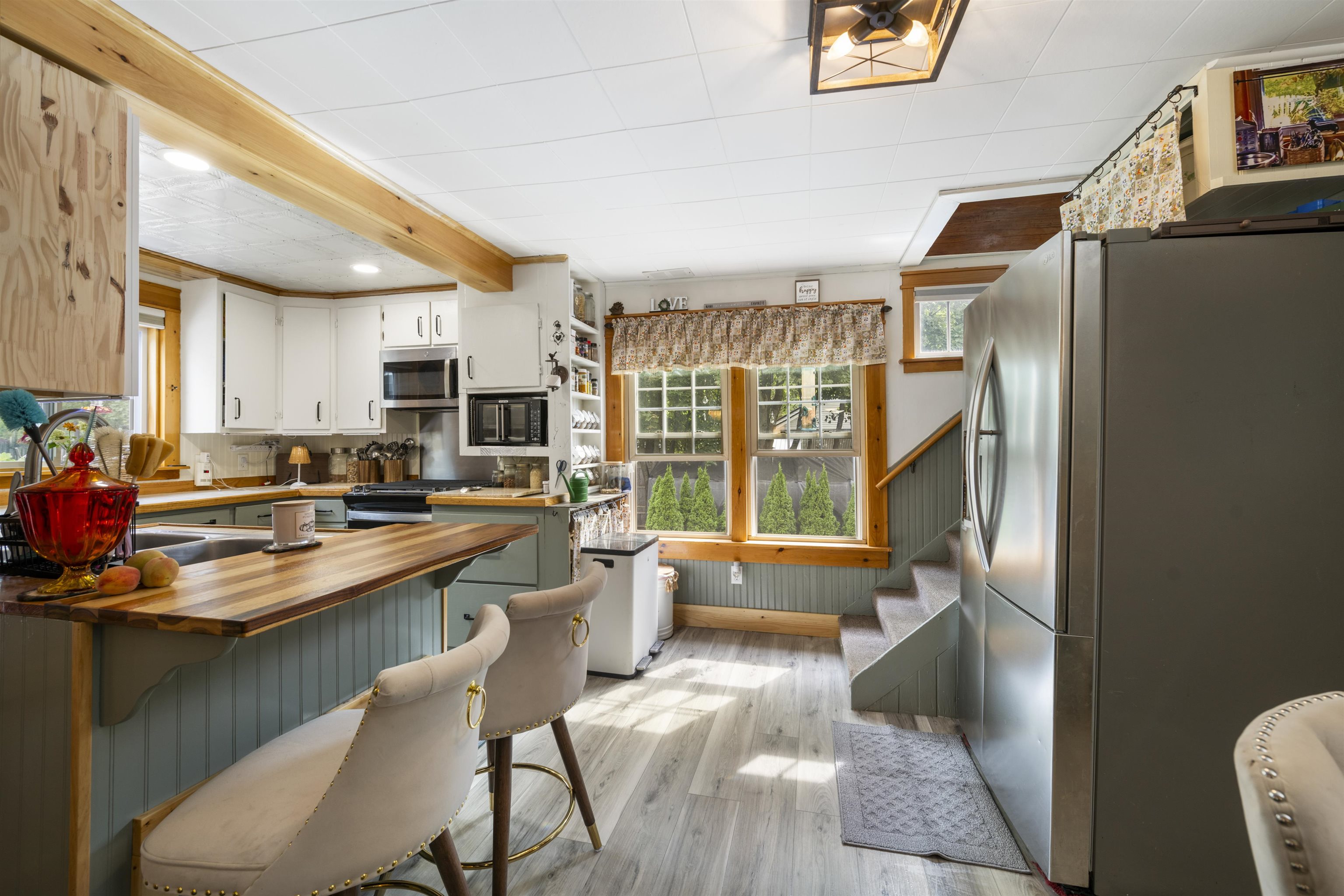 main property photo 19