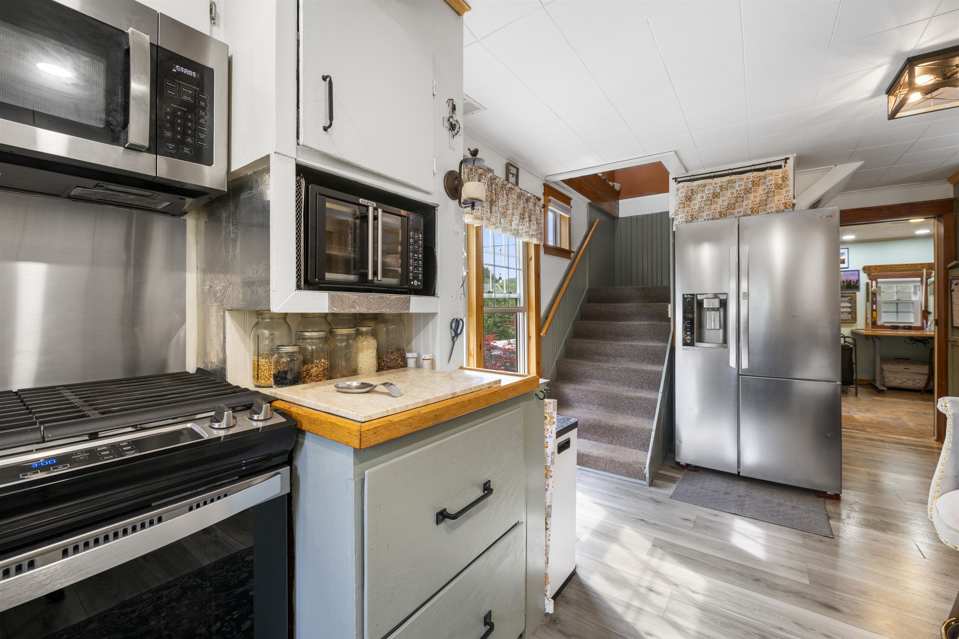 main property photo 25