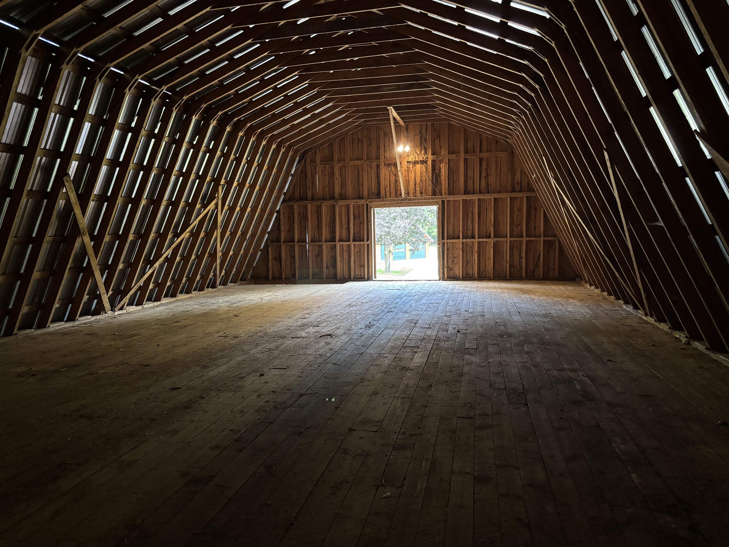 main property photo 40