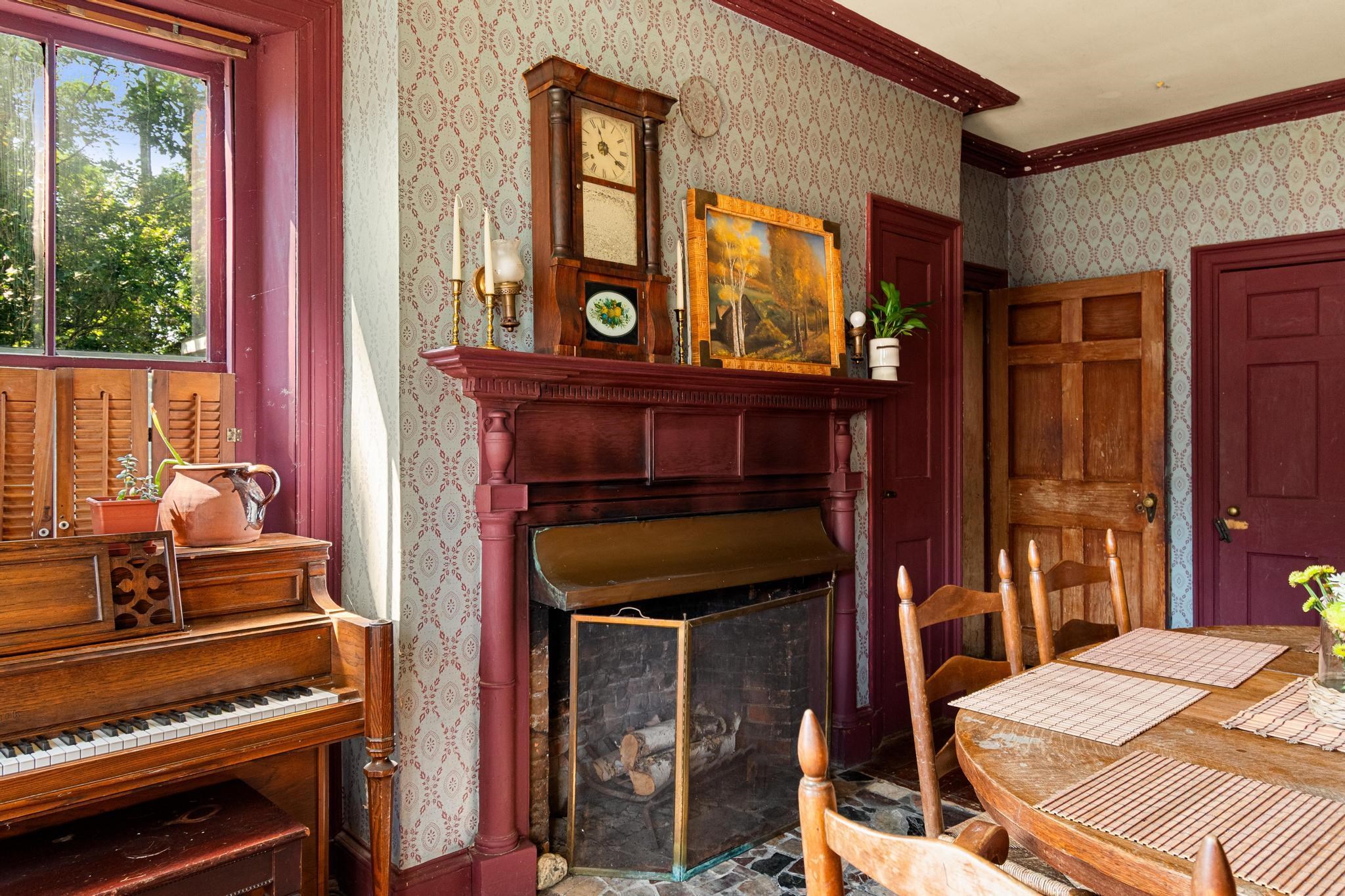 main property photo 45