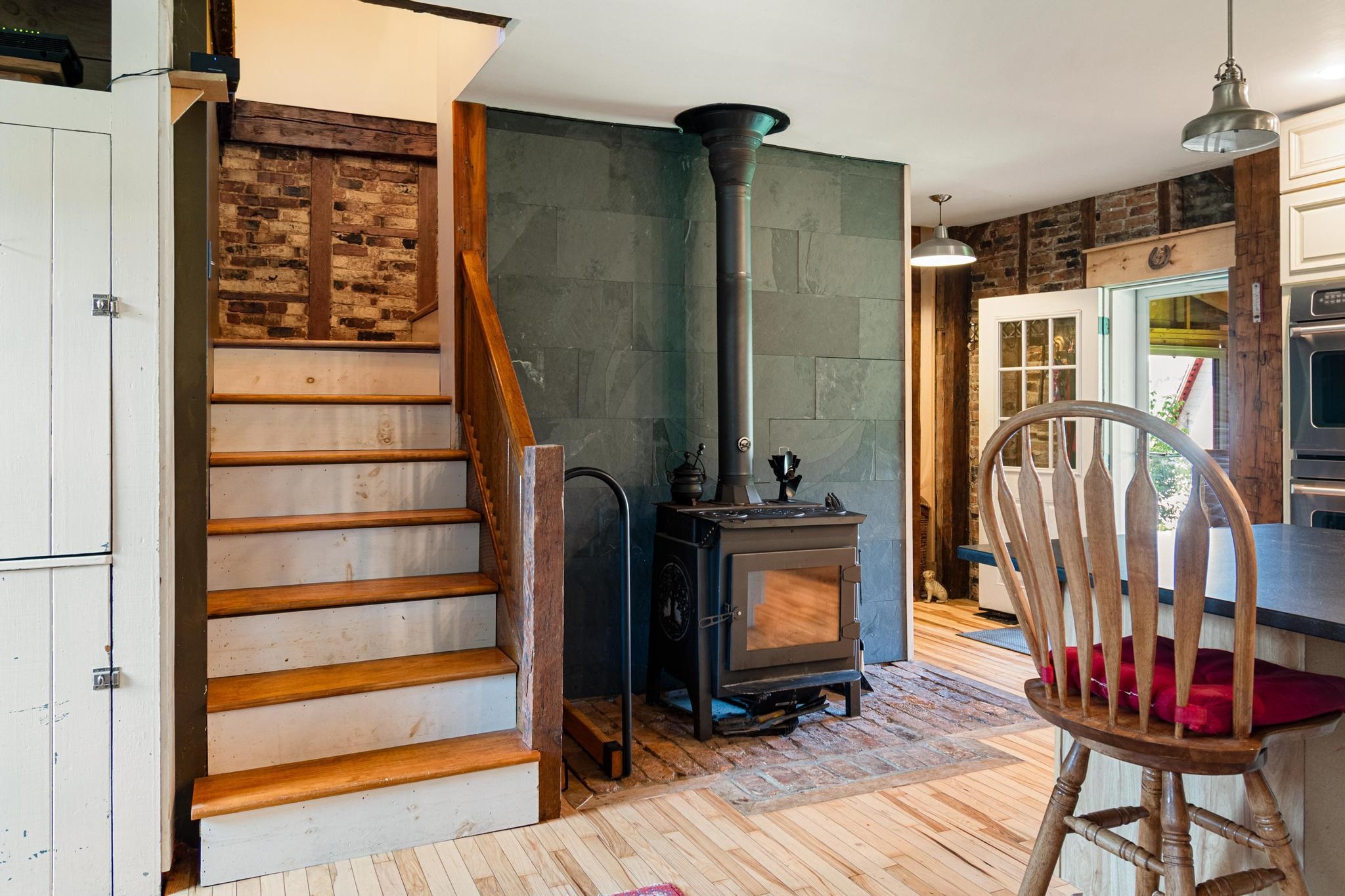 main property photo 50