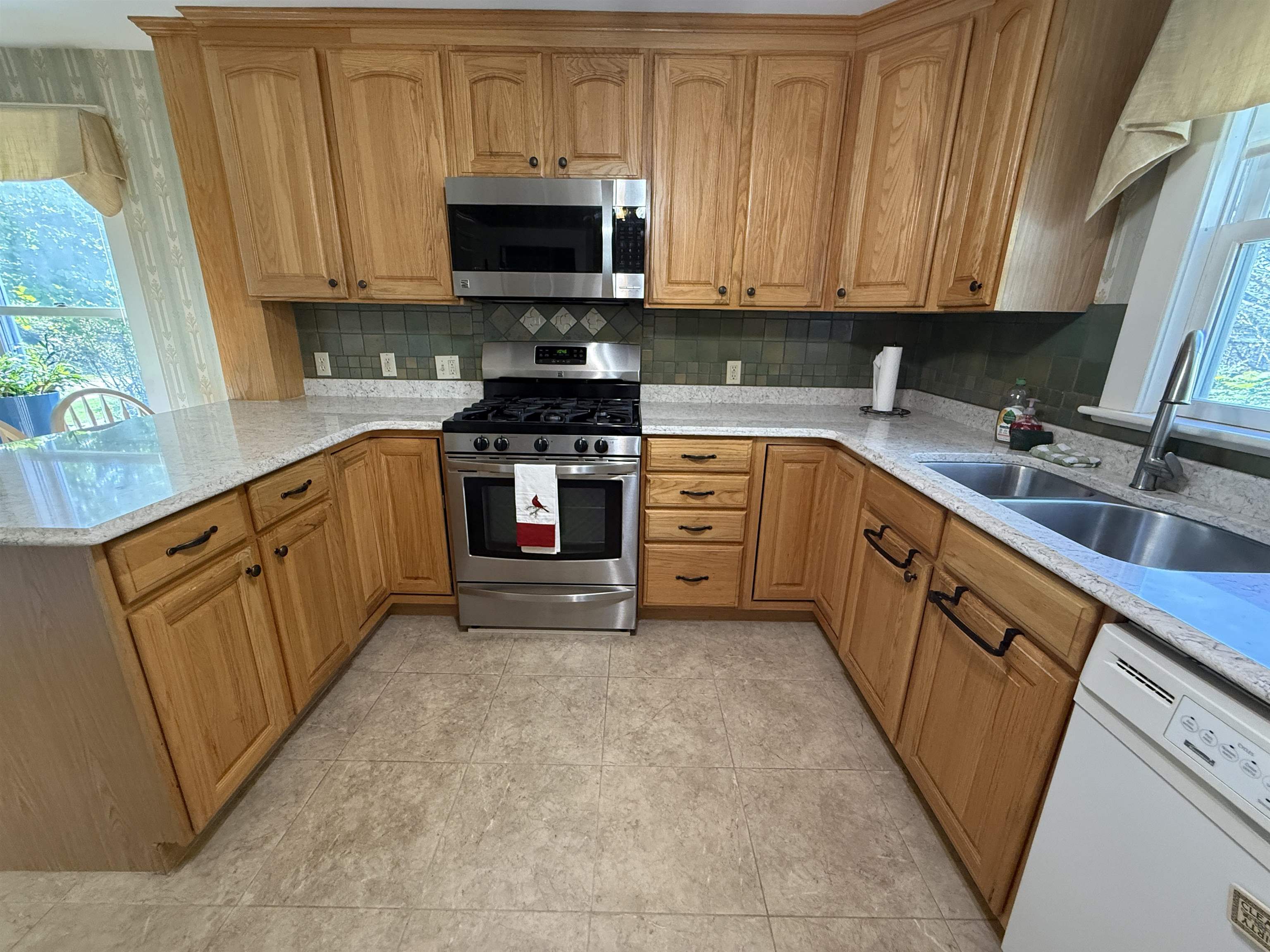 main property photo 4