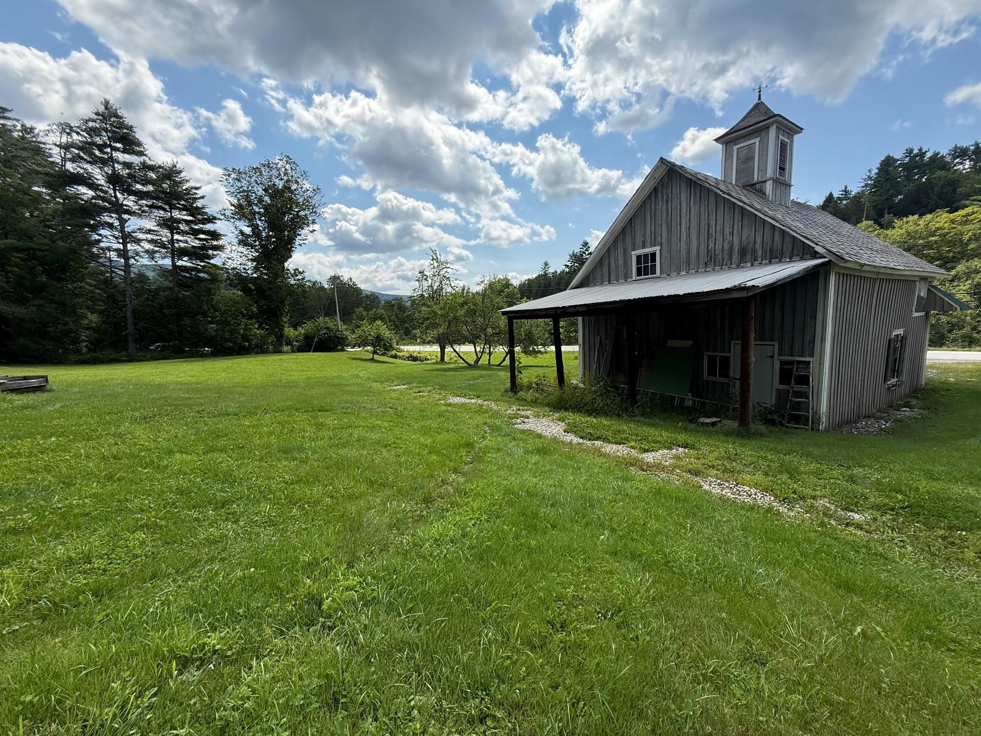 main property photo 6