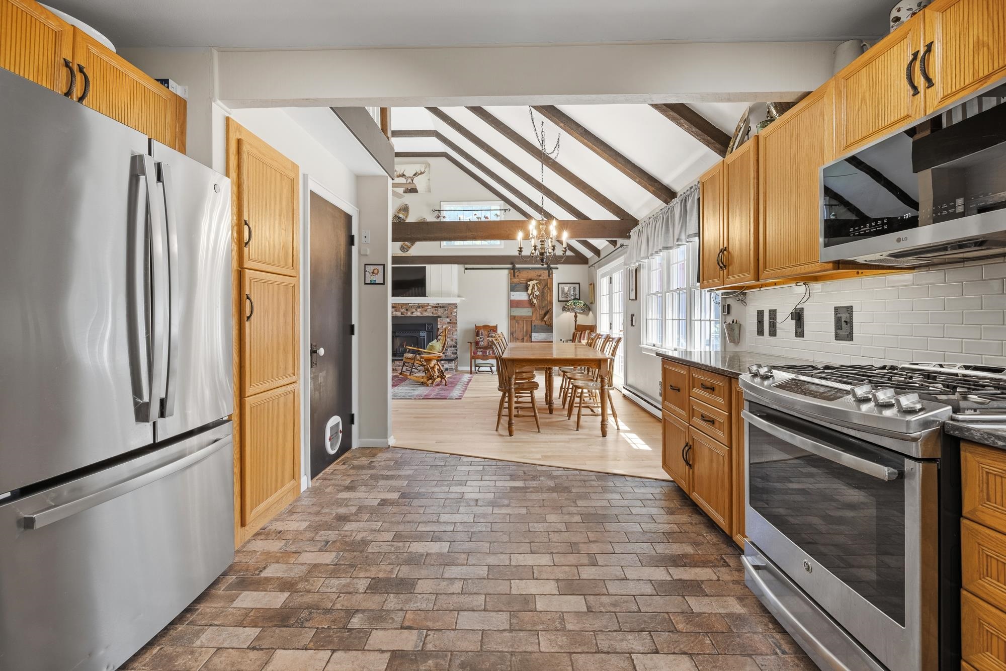 main property photo 21