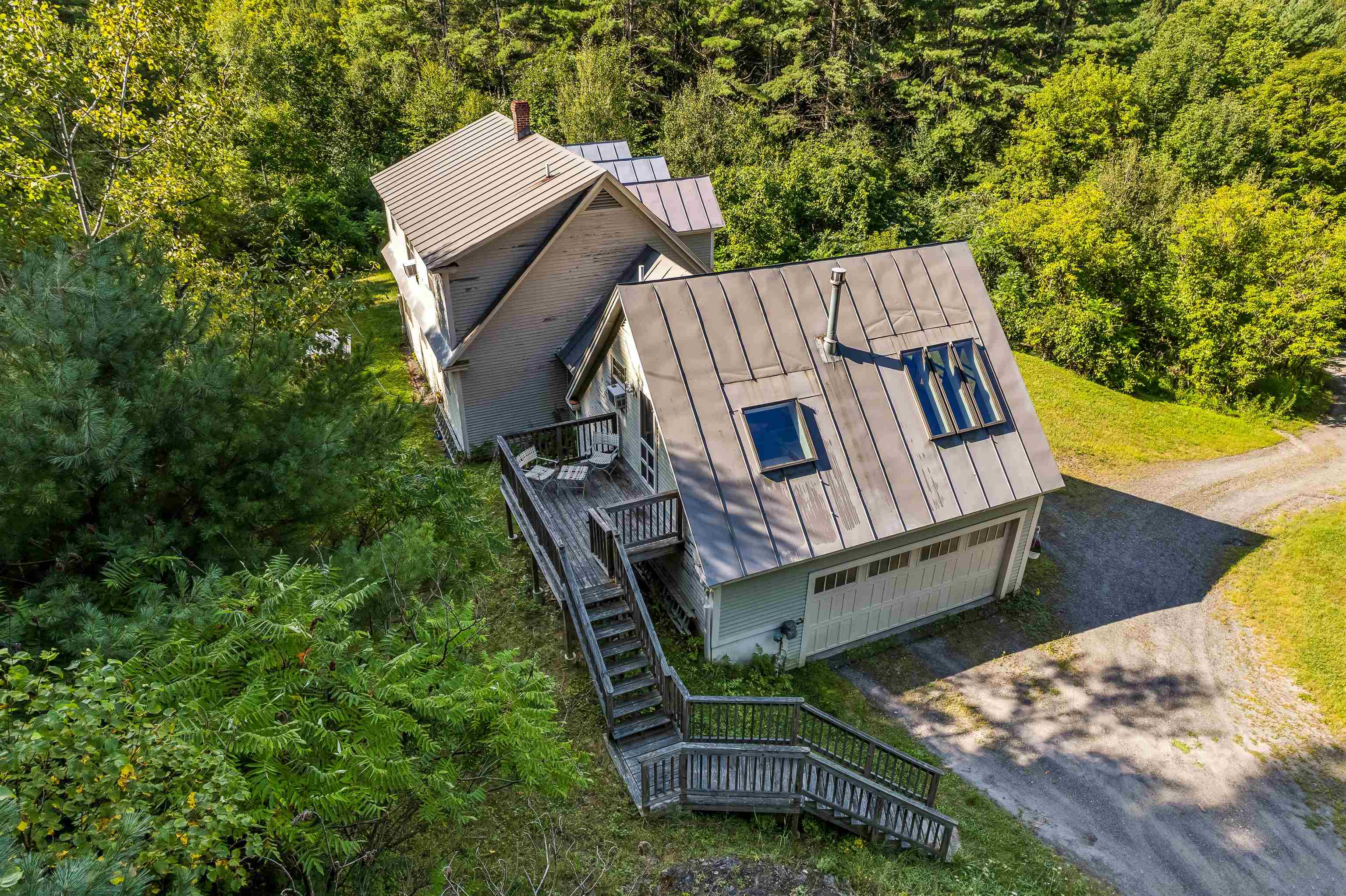 main property photo 34
