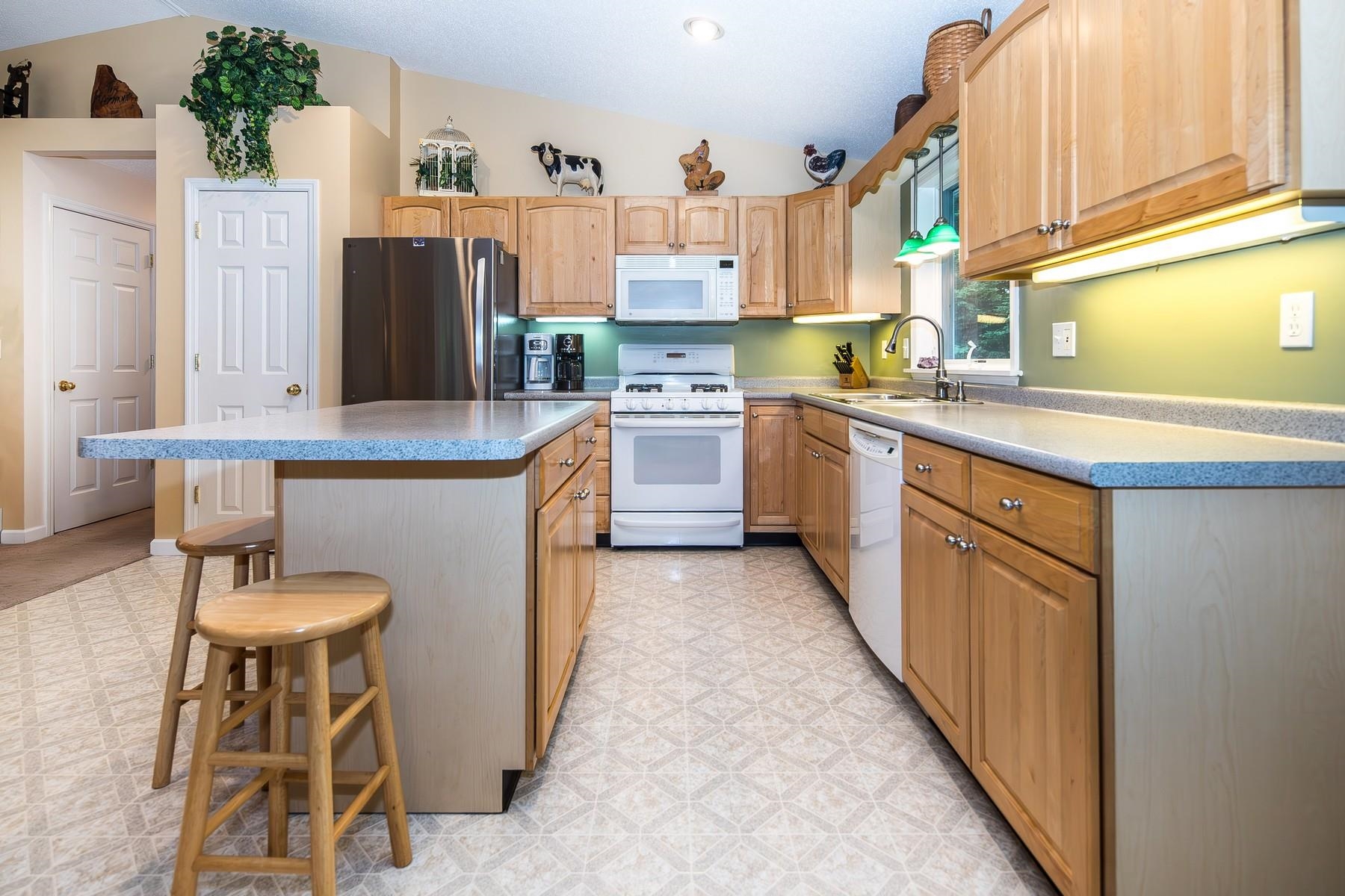 main property photo 14