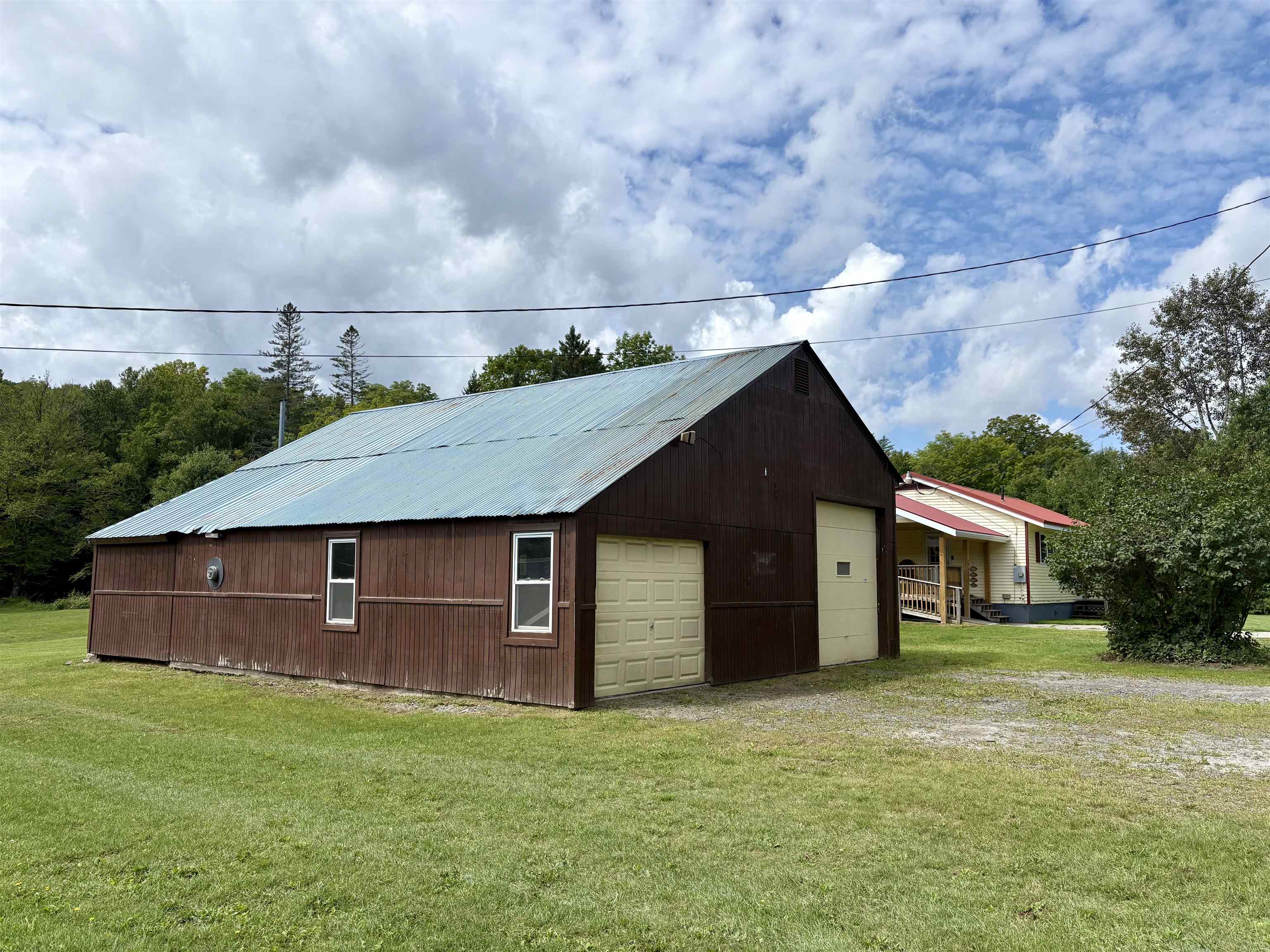 main property photo 10
