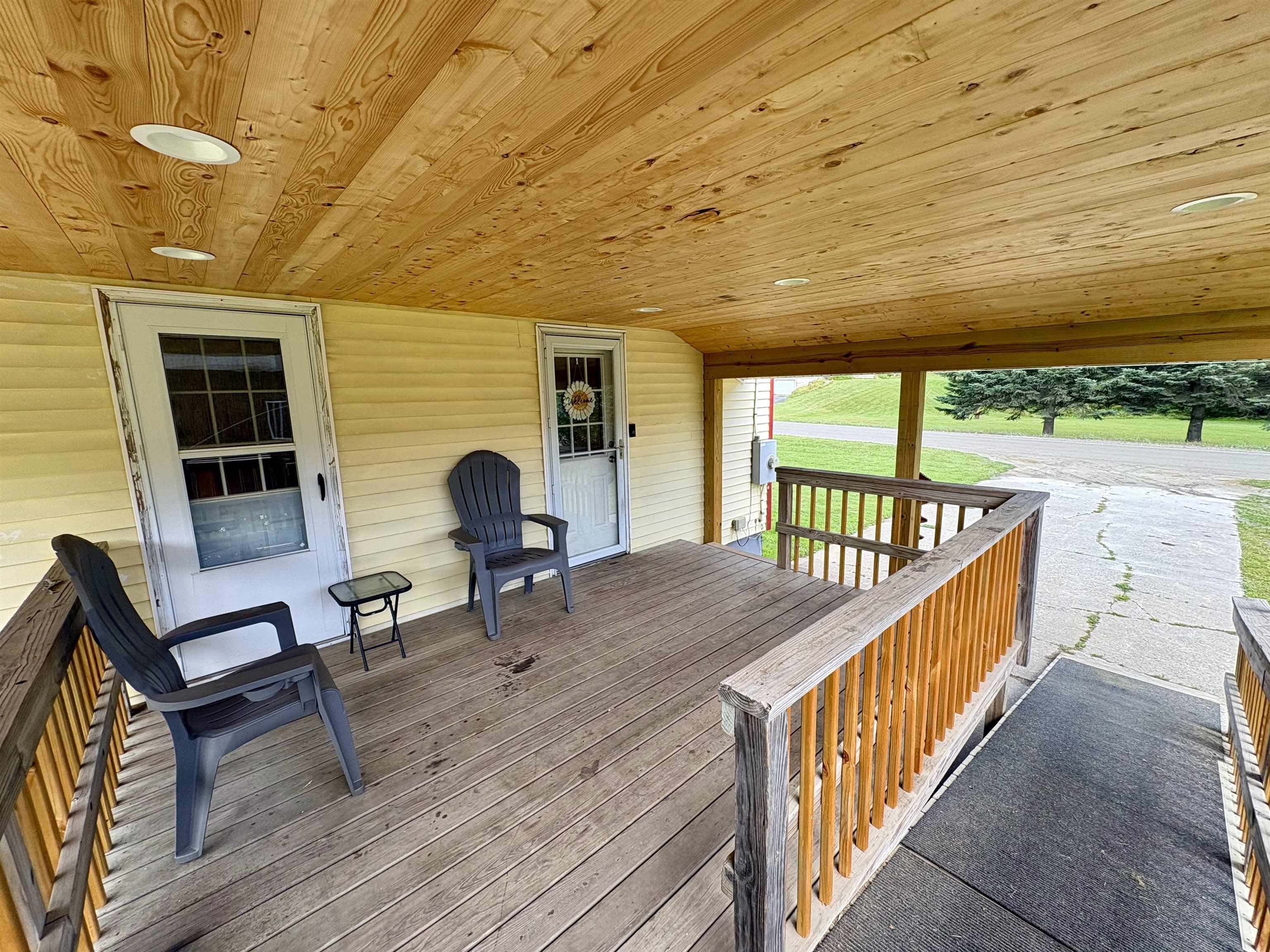 main property photo 12