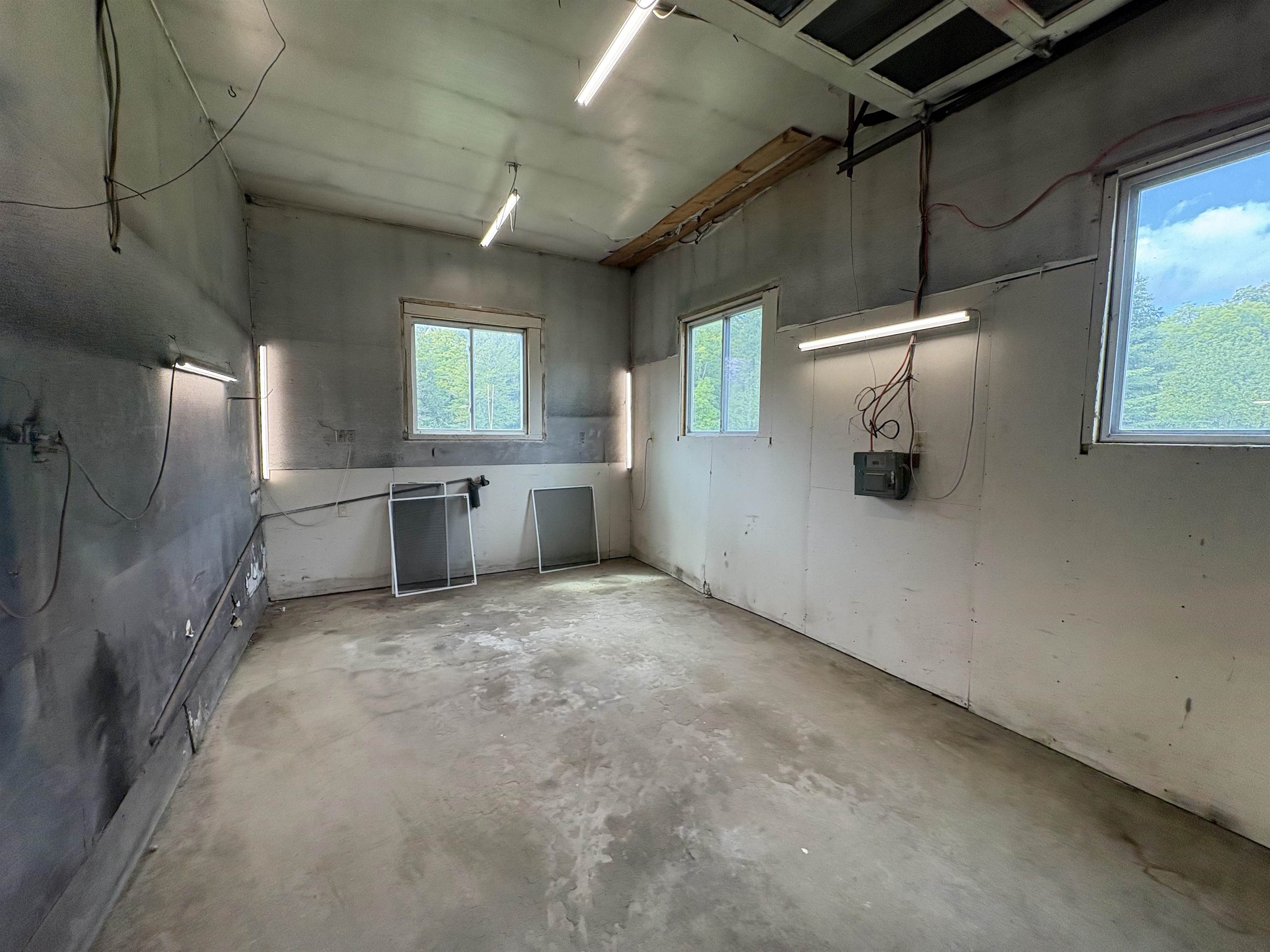 main property photo 47