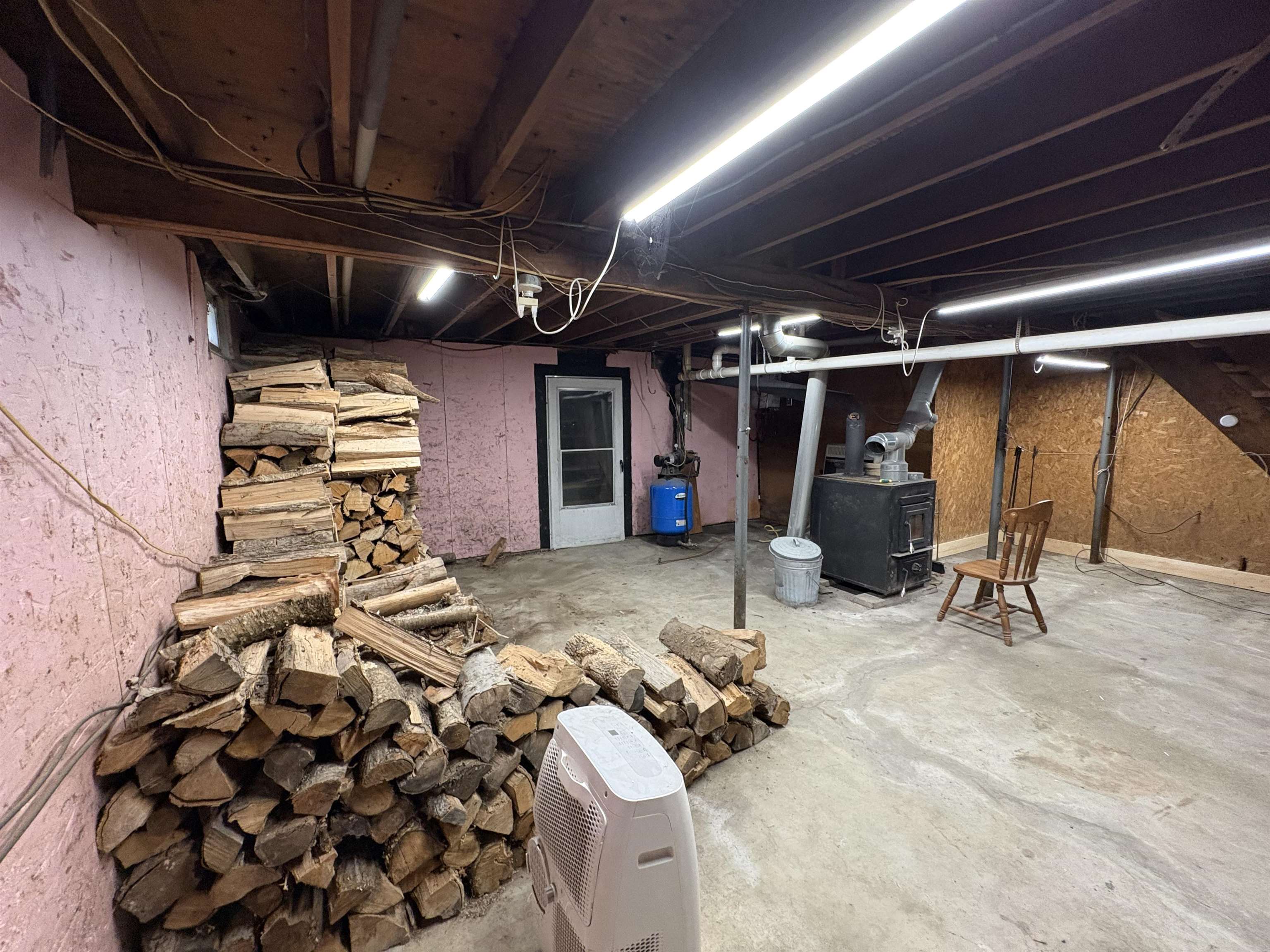 main property photo 59