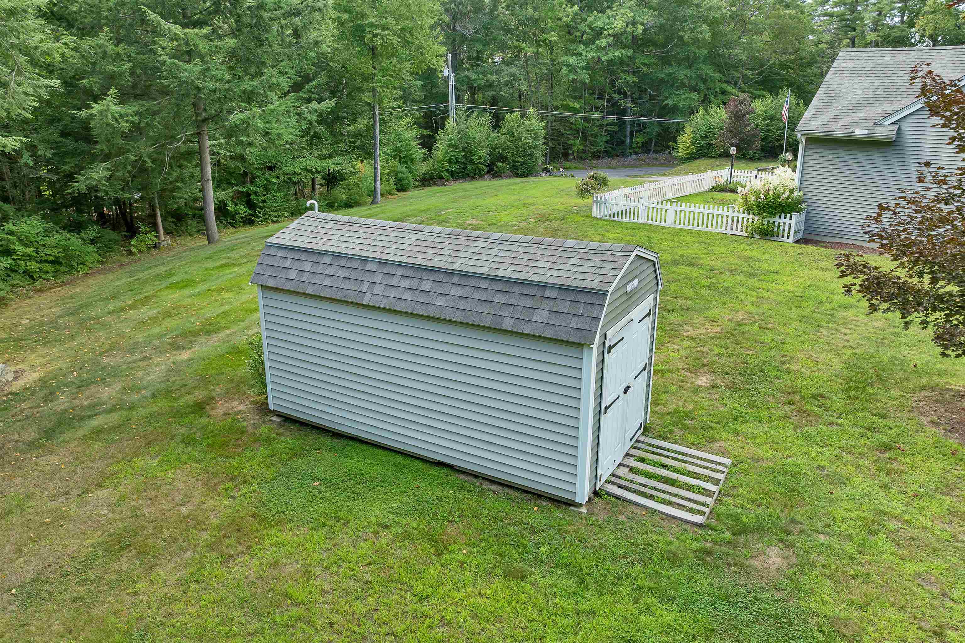 main property photo 54