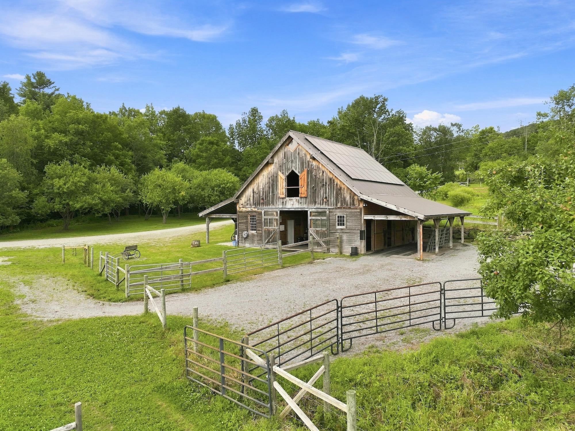 main property photo 8