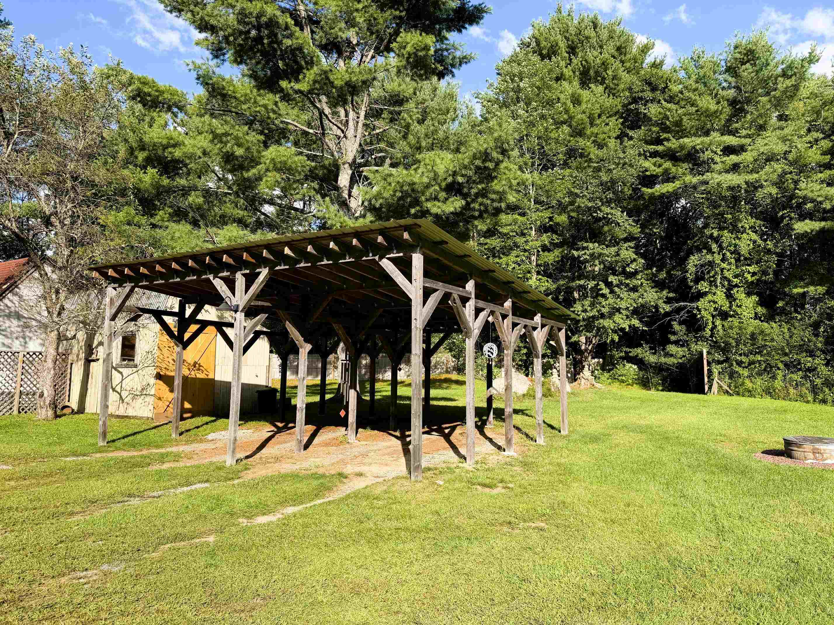 main property photo 18