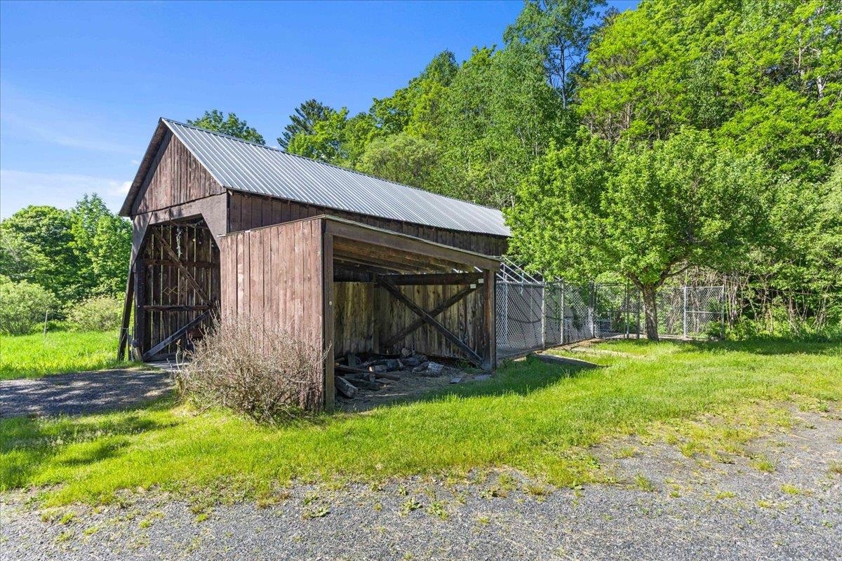 main property photo 12