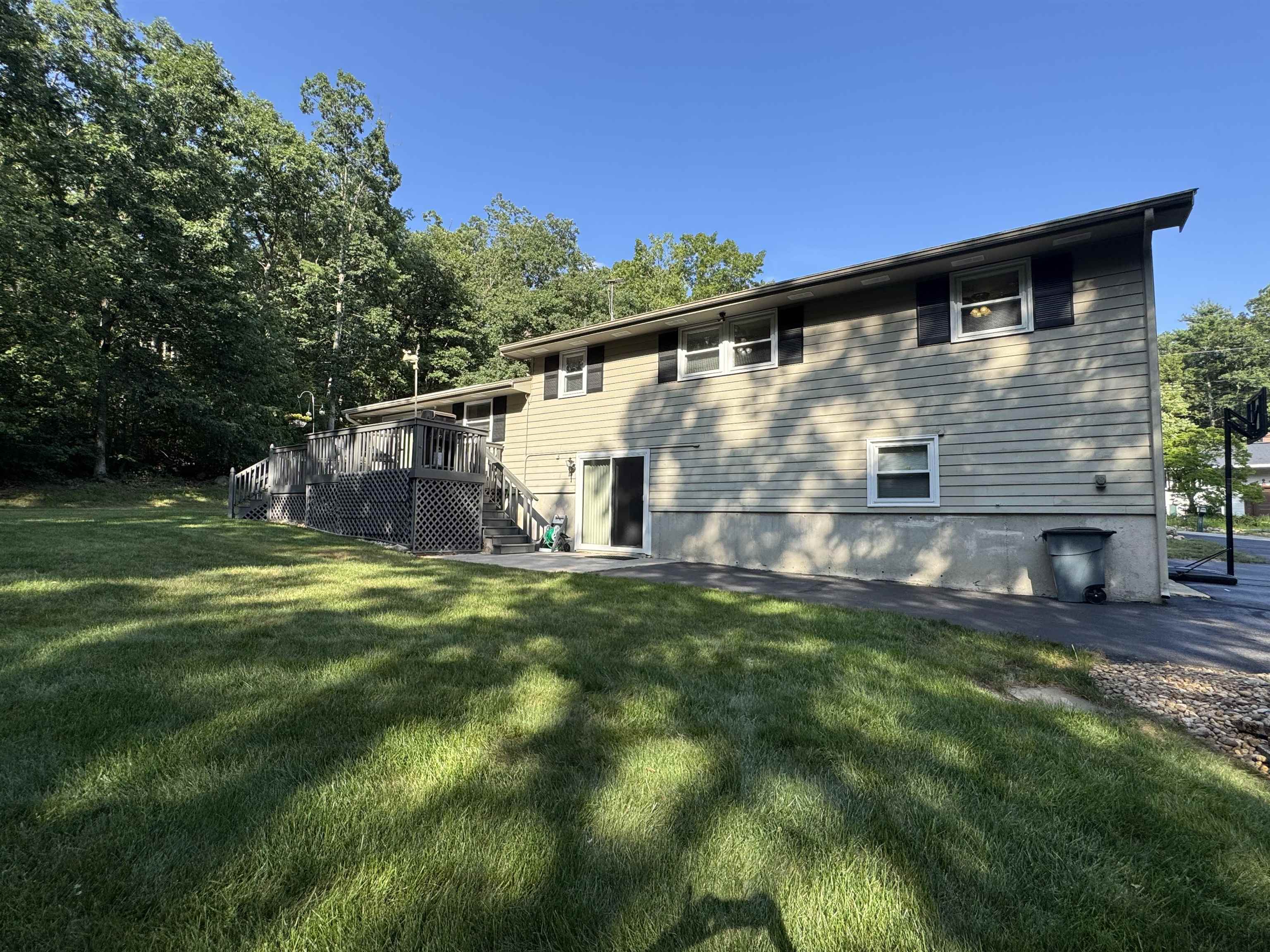 main property photo 51
