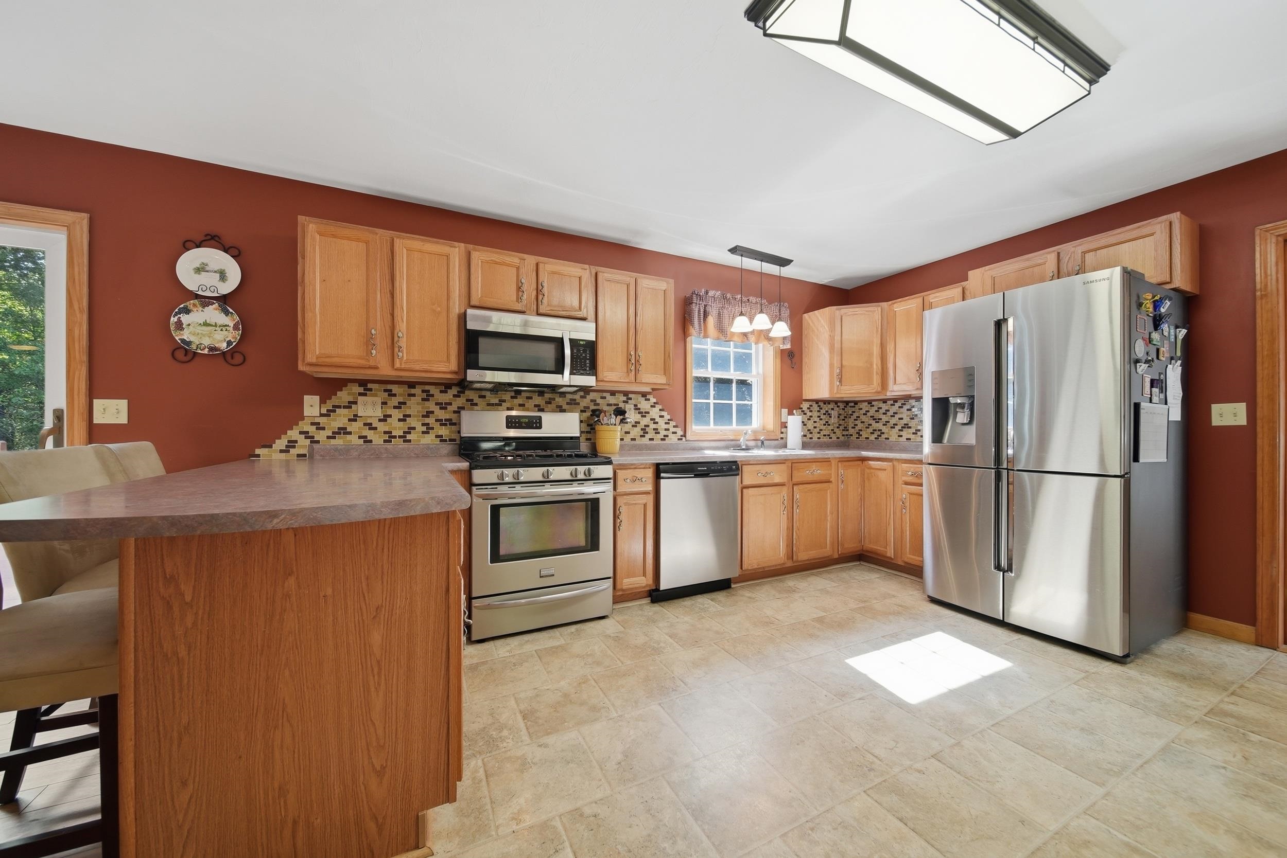 main property photo 8