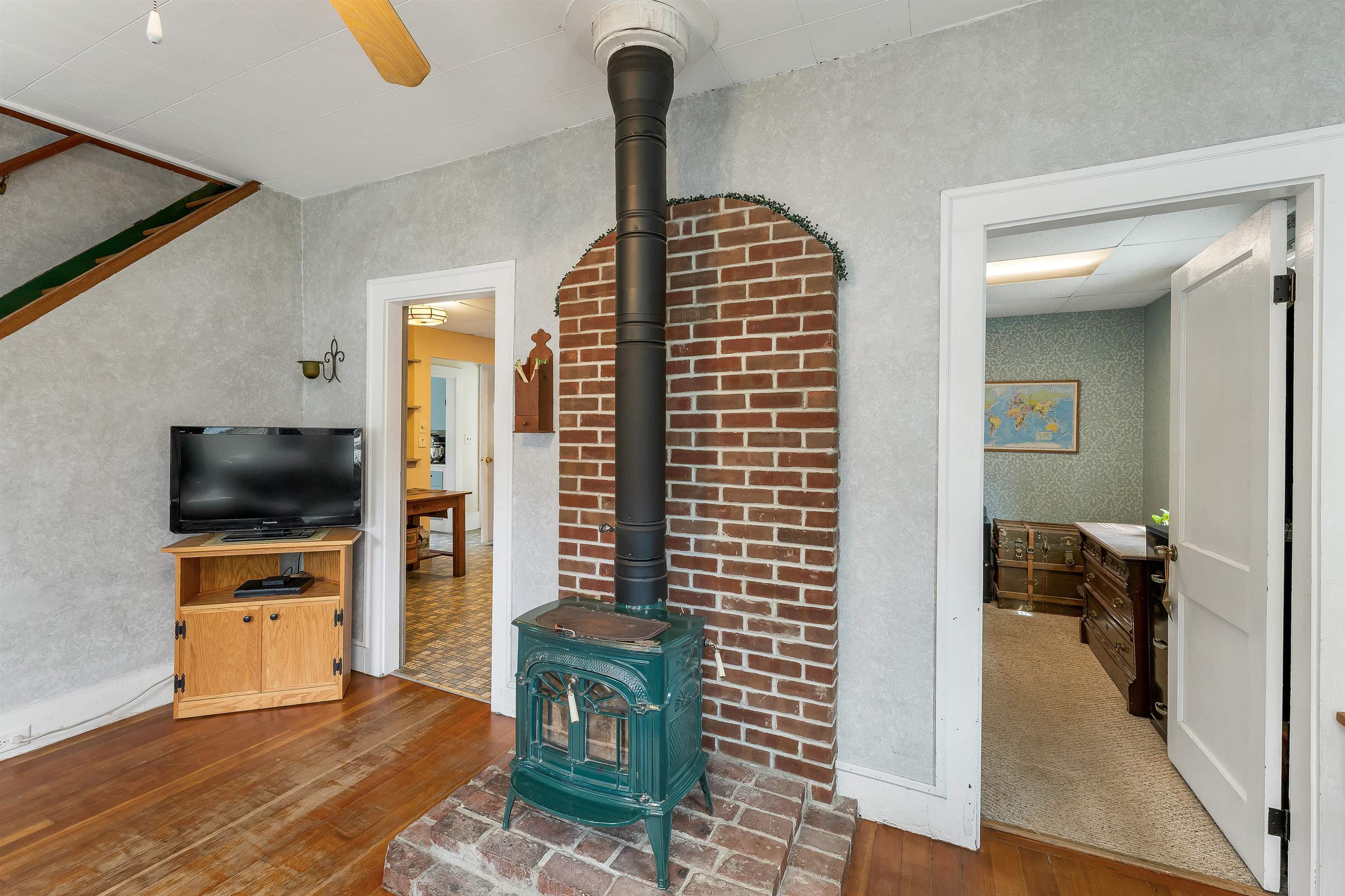 main property photo 19