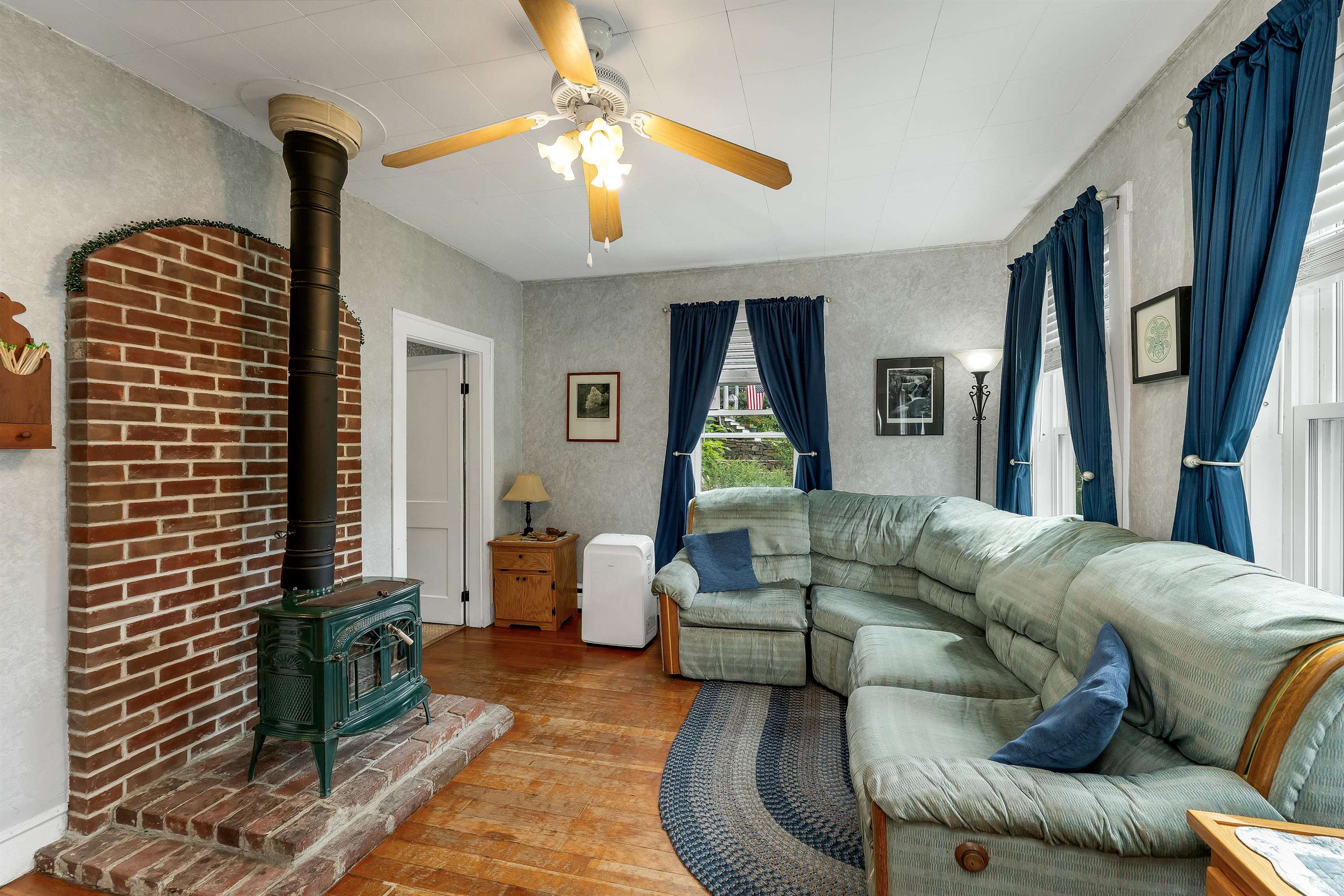 main property photo 20