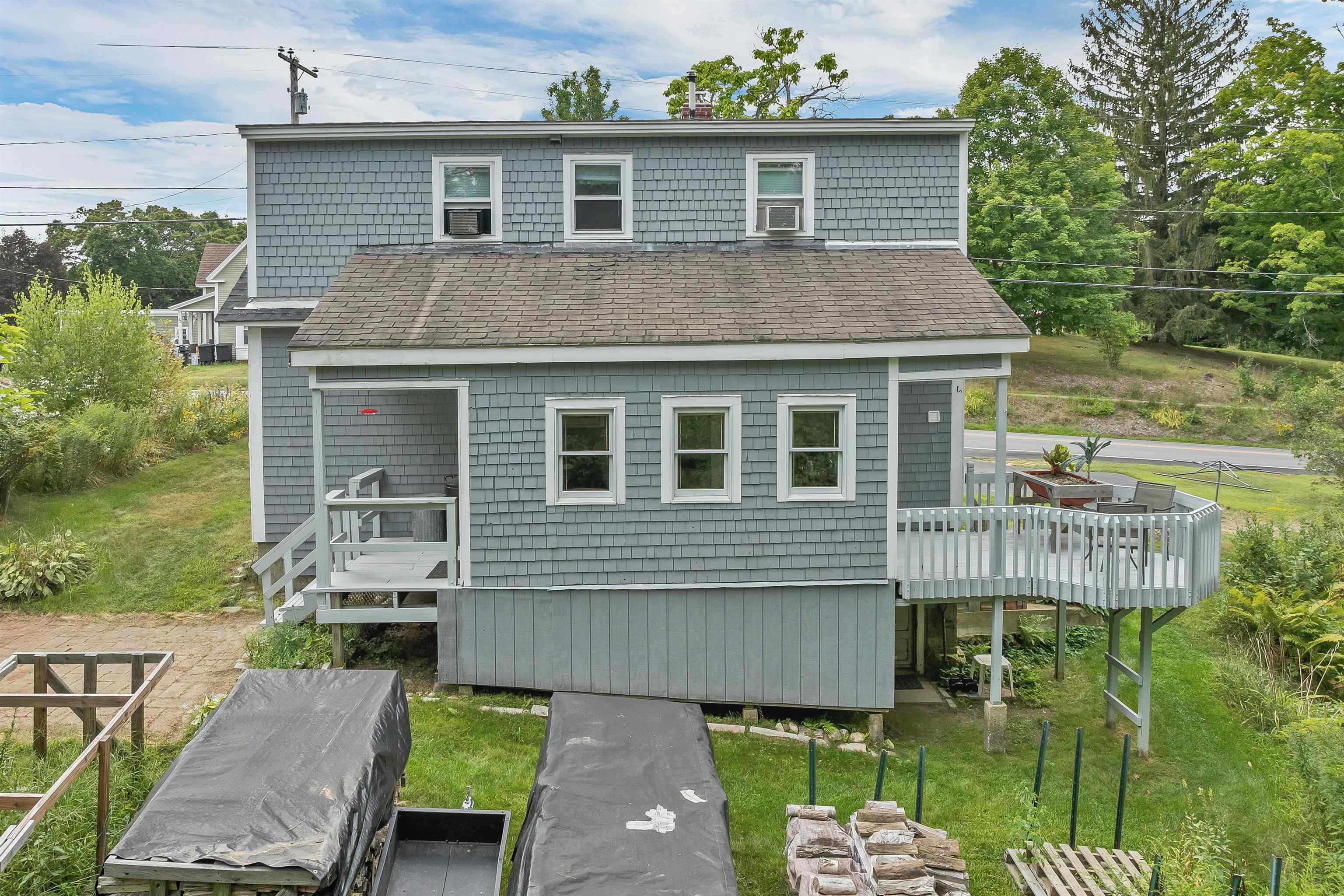 main property photo 3