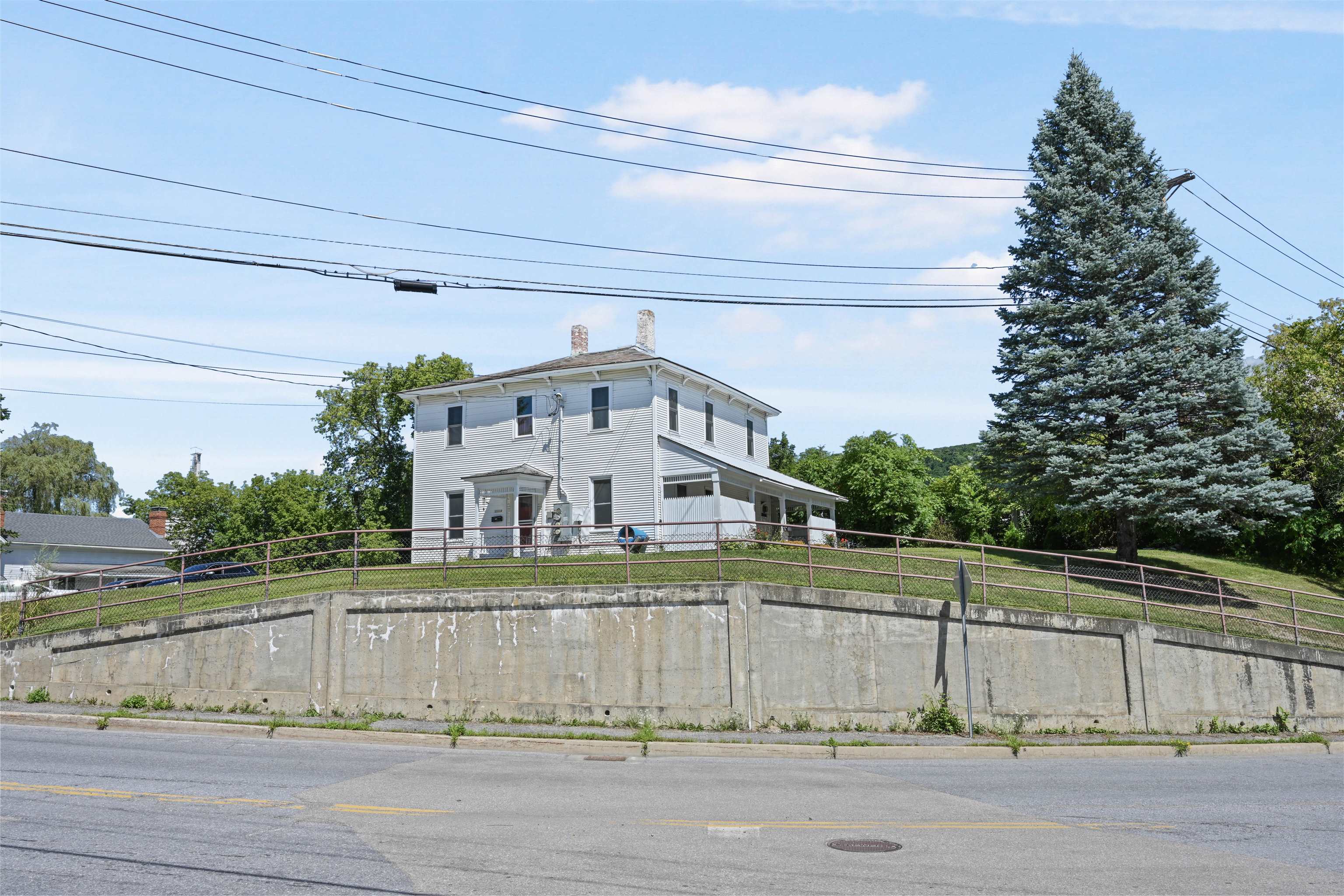 main property photo 22