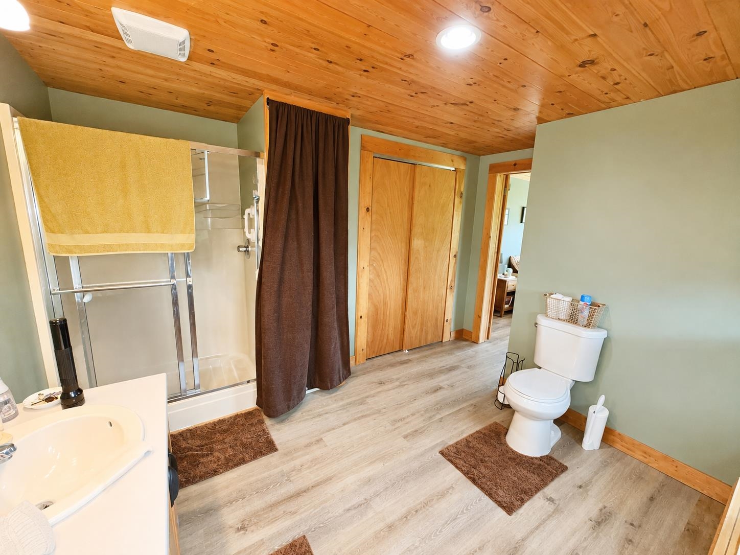 main property photo 19