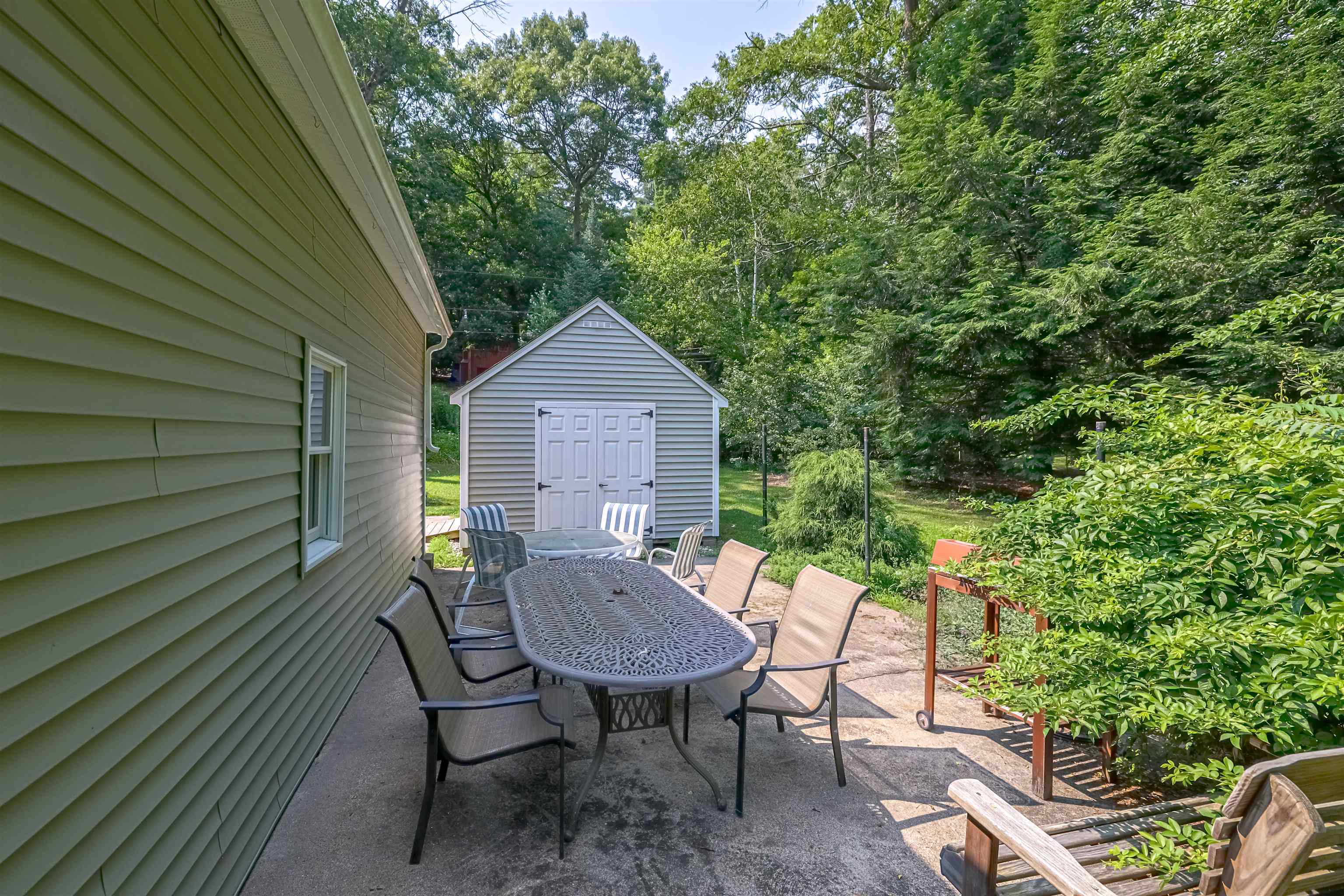 main property photo 57