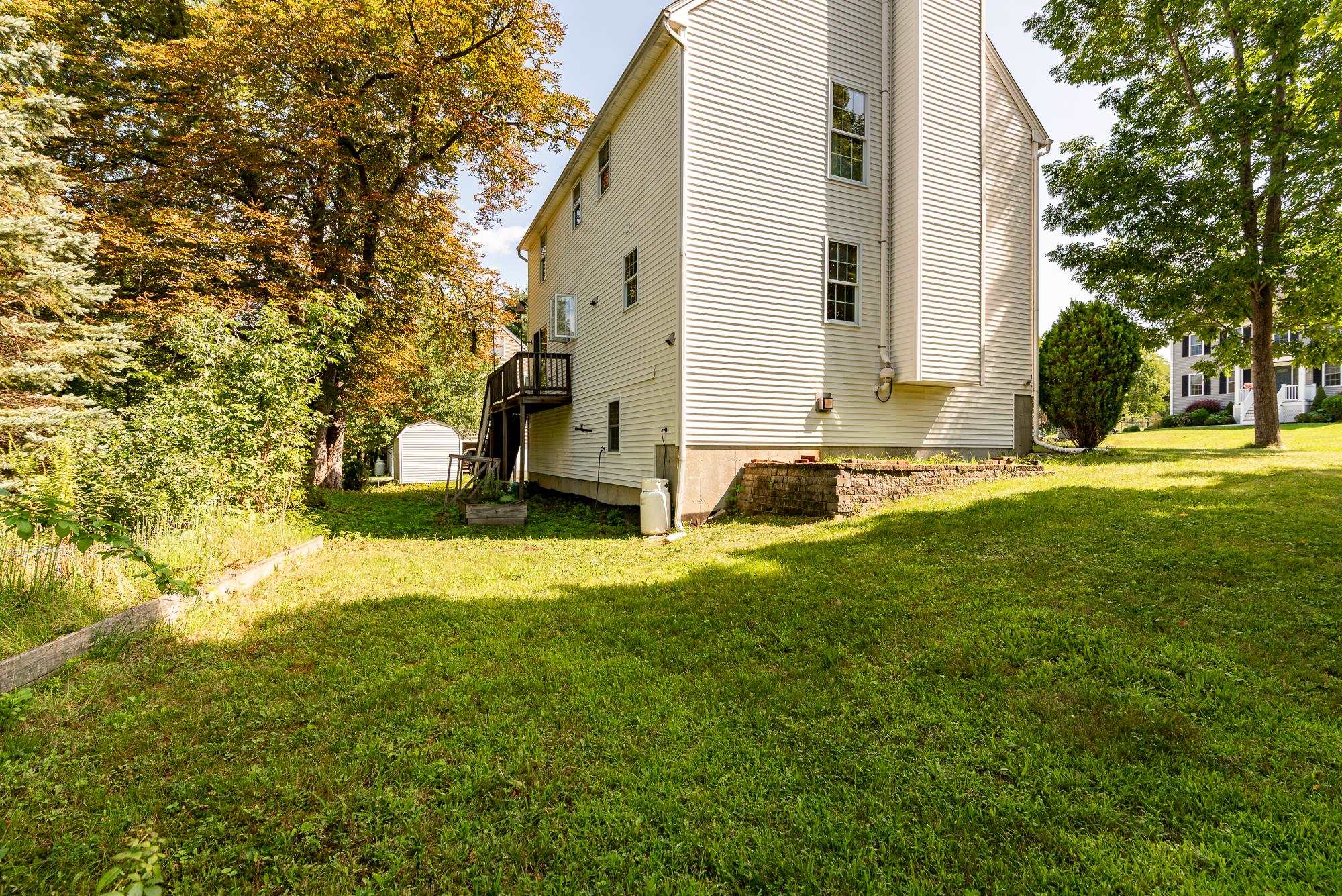 main property photo 50