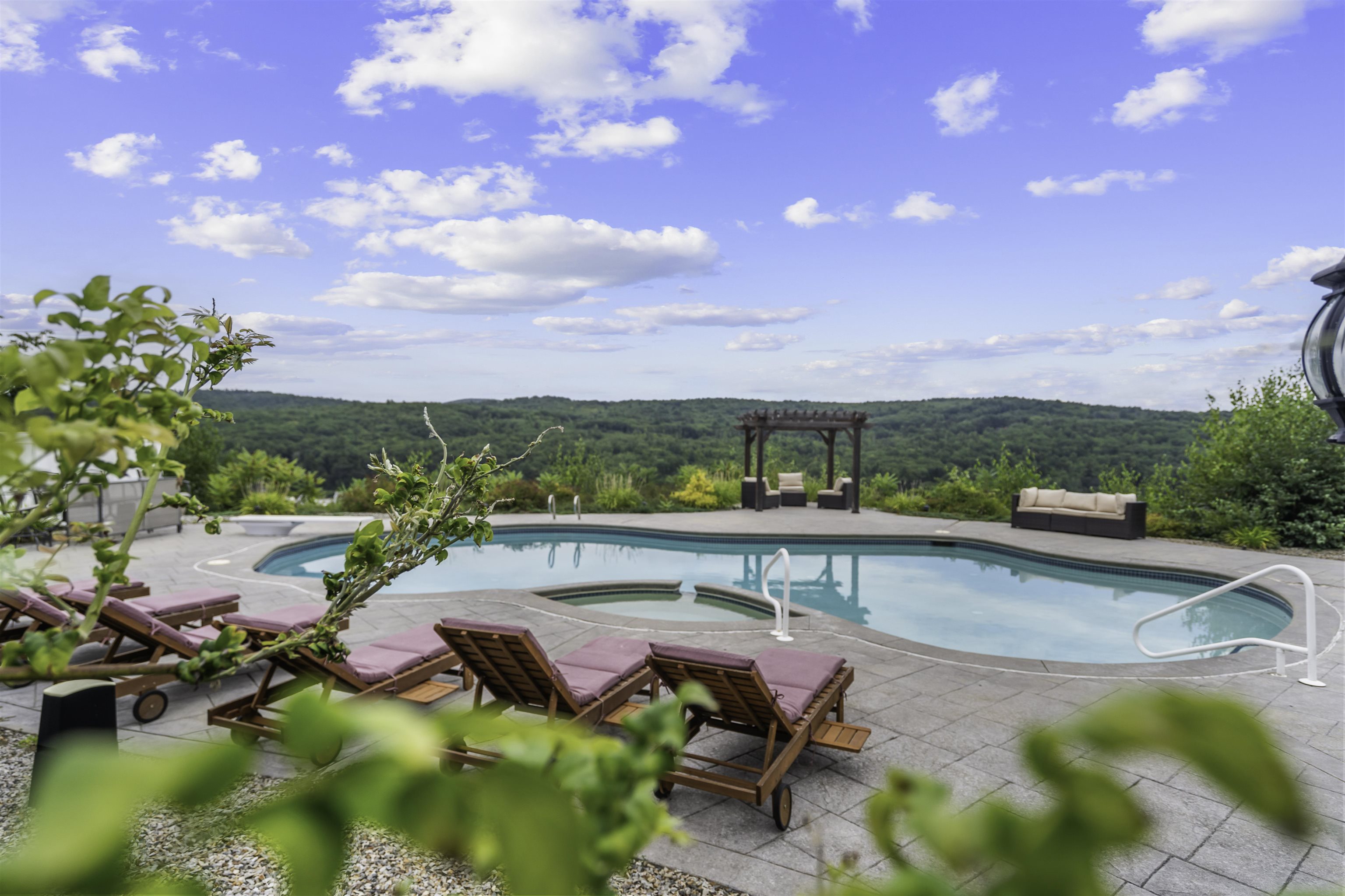 main property photo 48