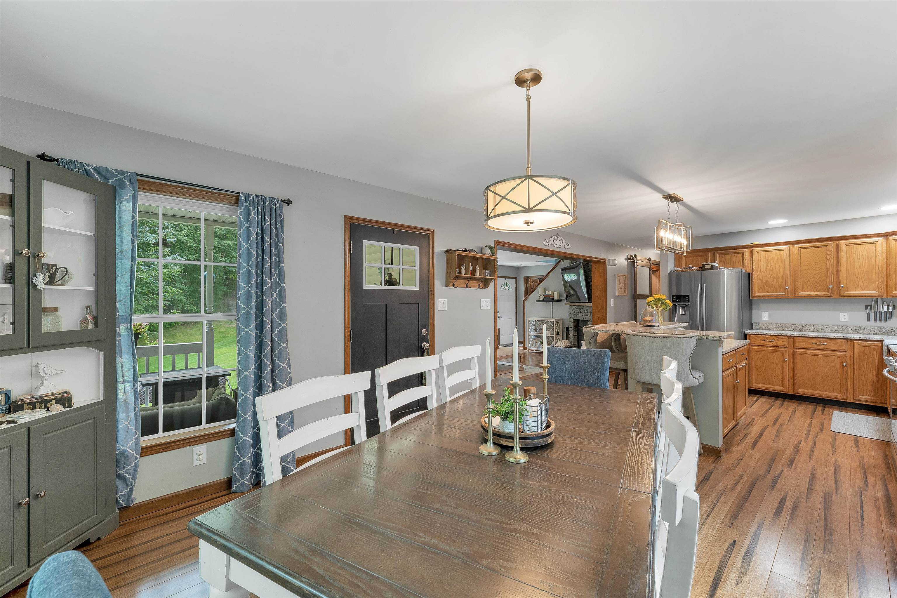 main property photo 13