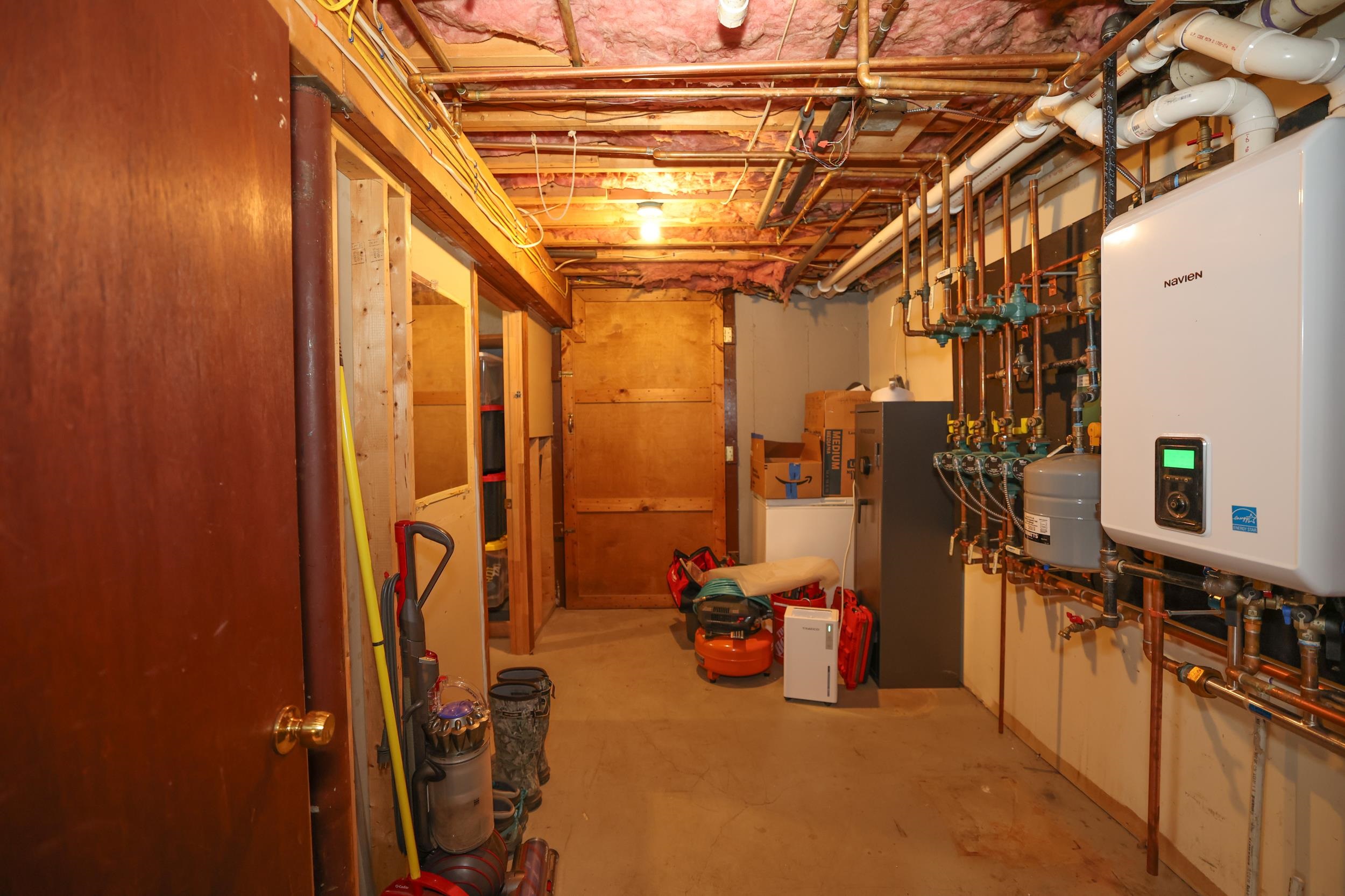main property photo 27