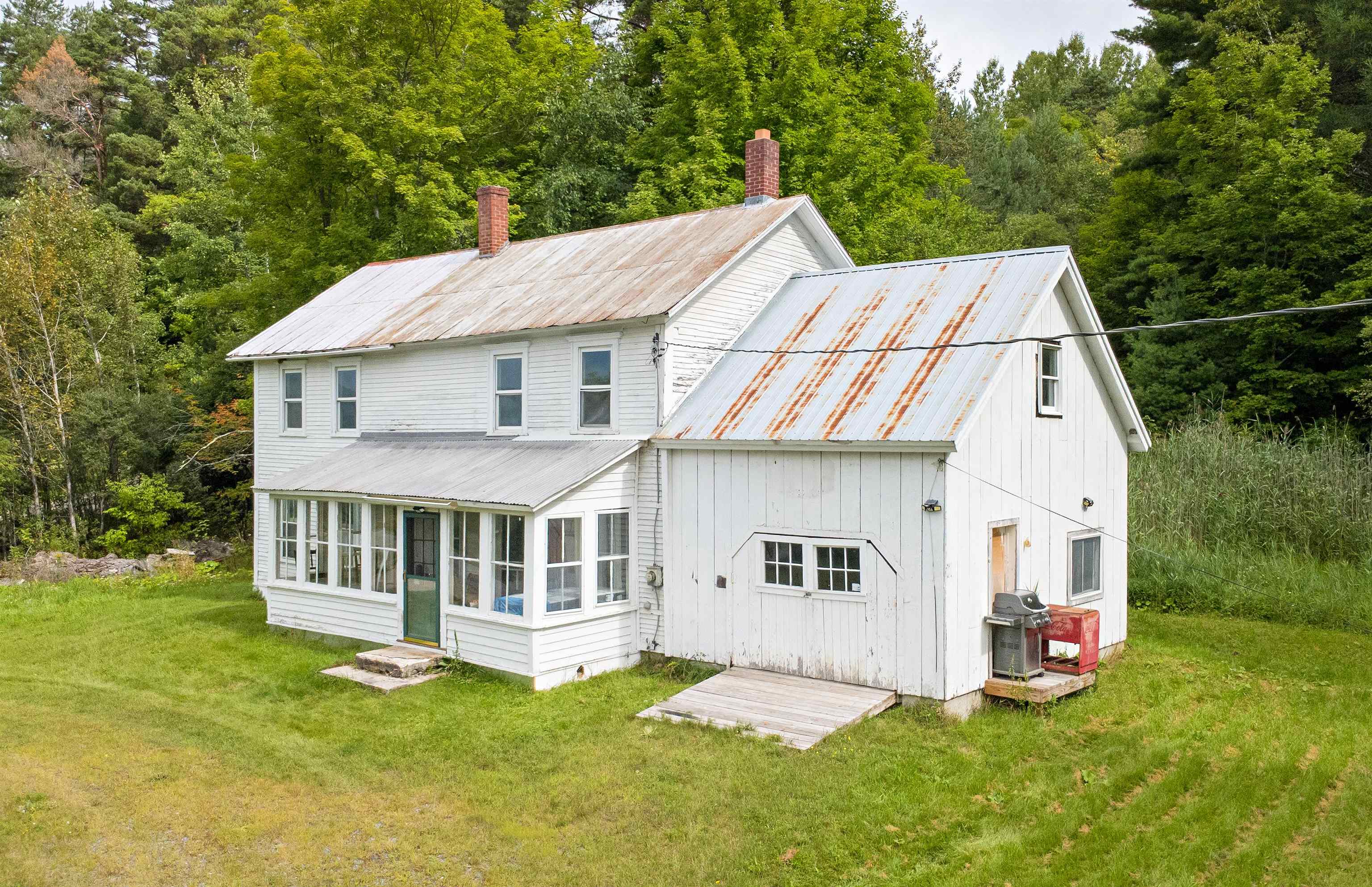 main property photo 32